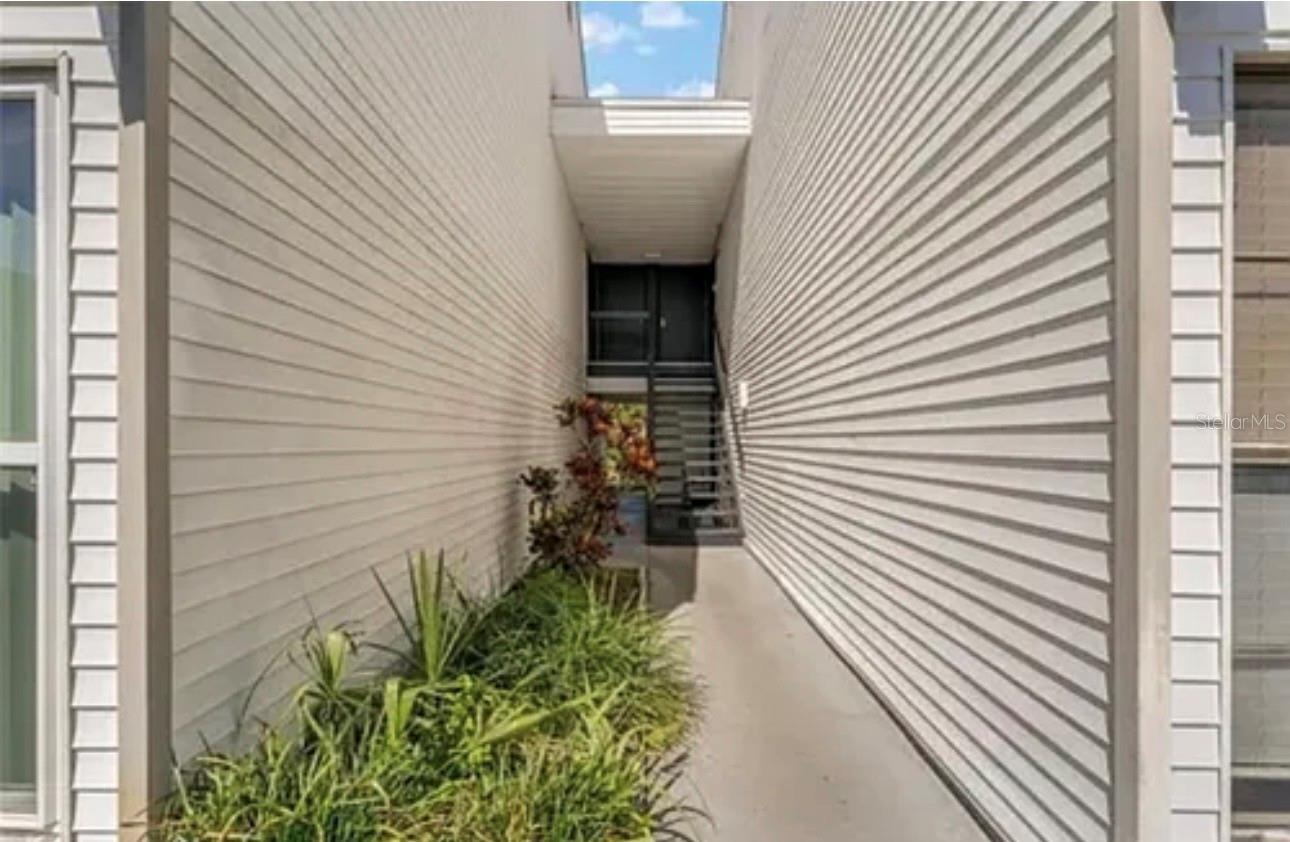 4th image of 654 Haven Pl #654, Tarpon Springs, FL 34689 | MLS# L4963638