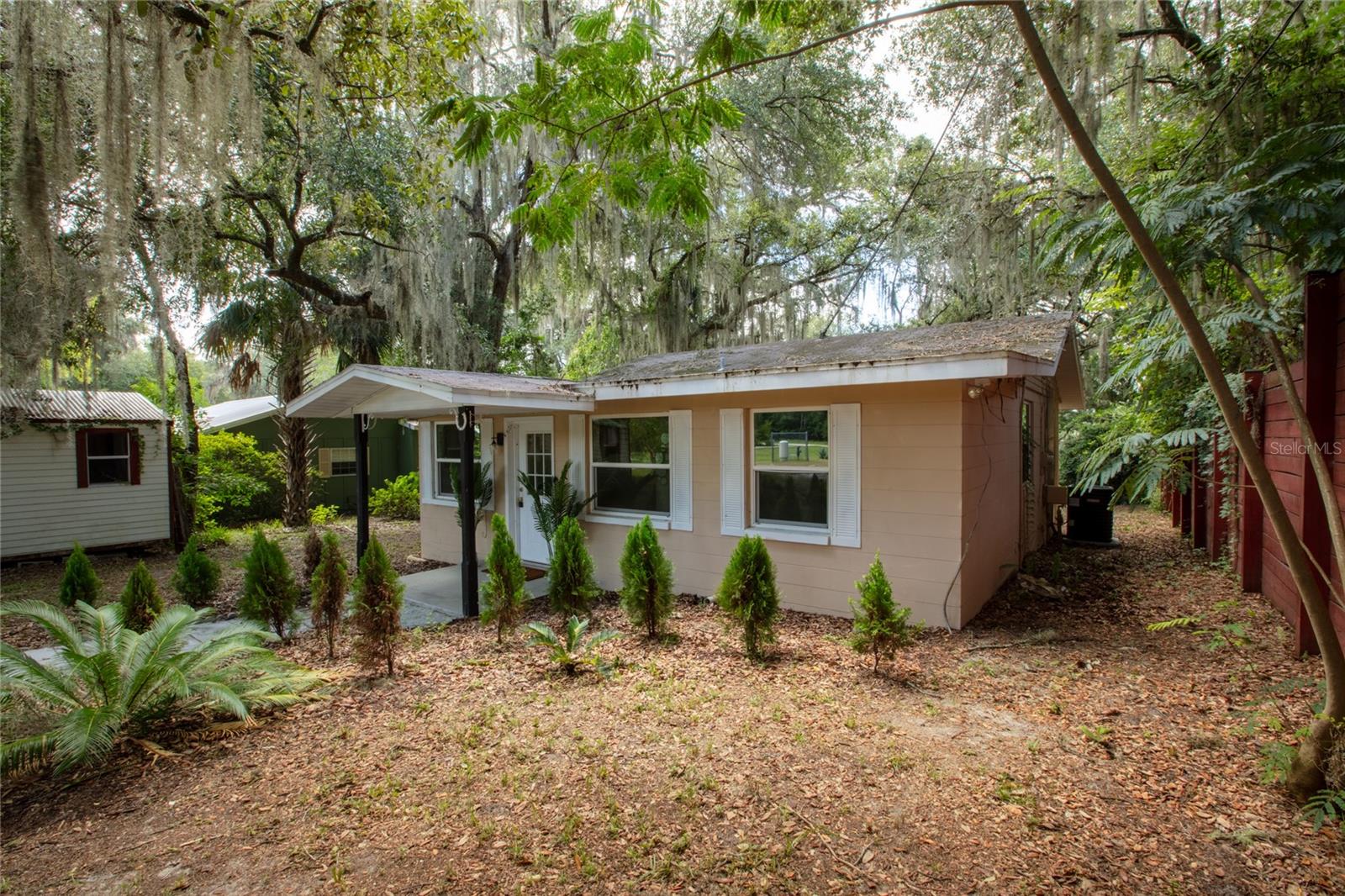 2nd image of 111 2nd St, Melrose, FL 32666 | MLS# GC542098