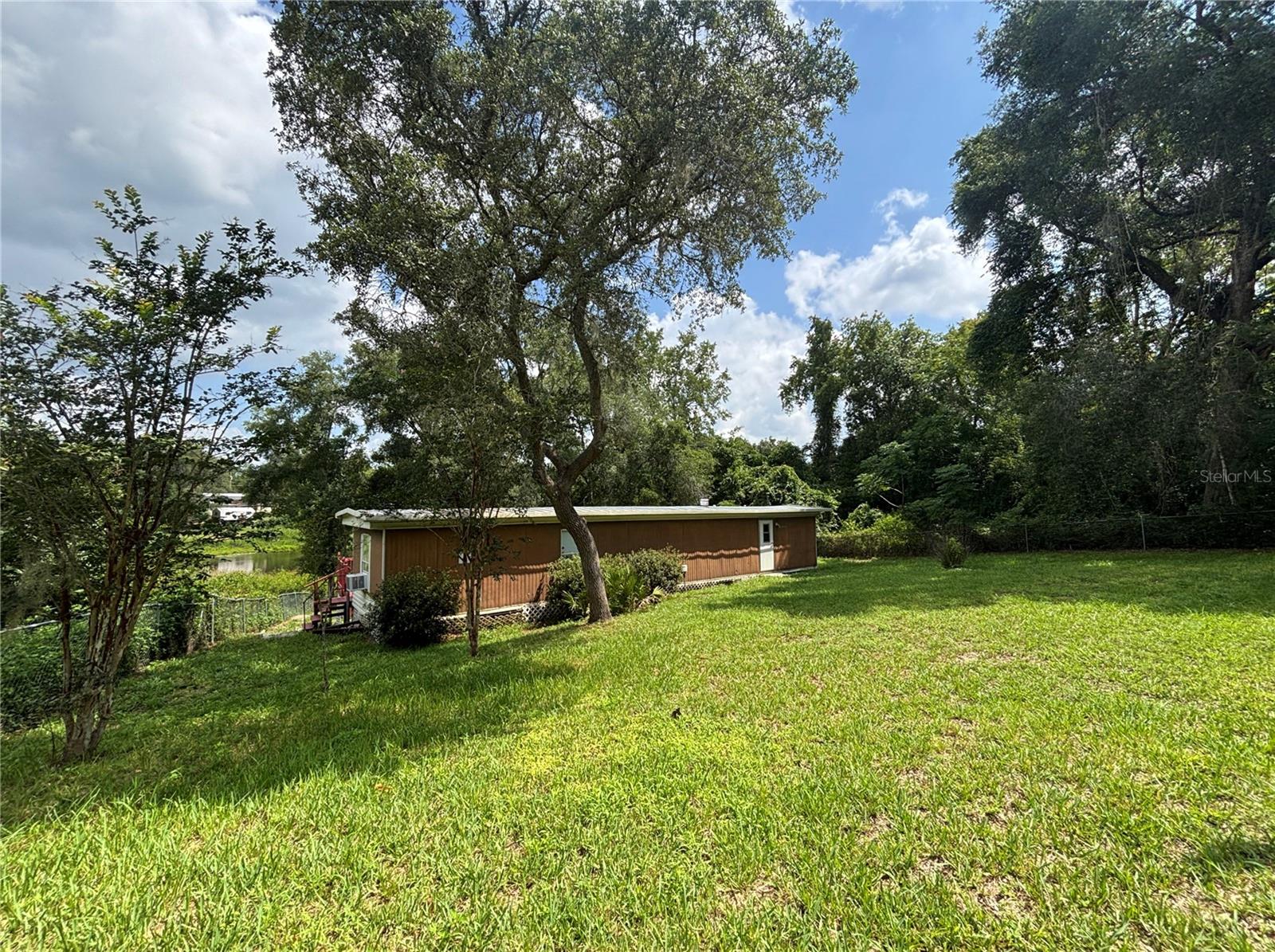 1st image of 18225 Se 22nd Pl, Silver Springs, FL 34488 | MLS# OM728847