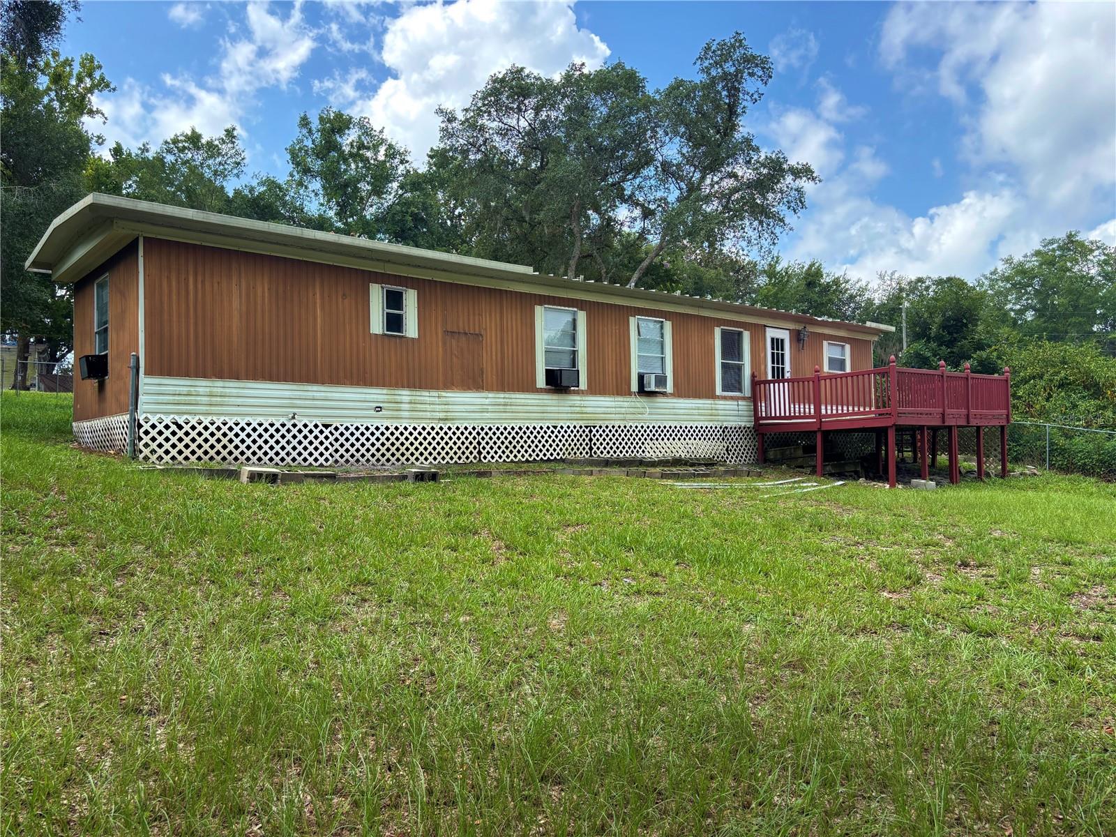 5th image of 18225 Se 22Nd Pl, Silver Springs, FL 34488 | MLS# OM728847
