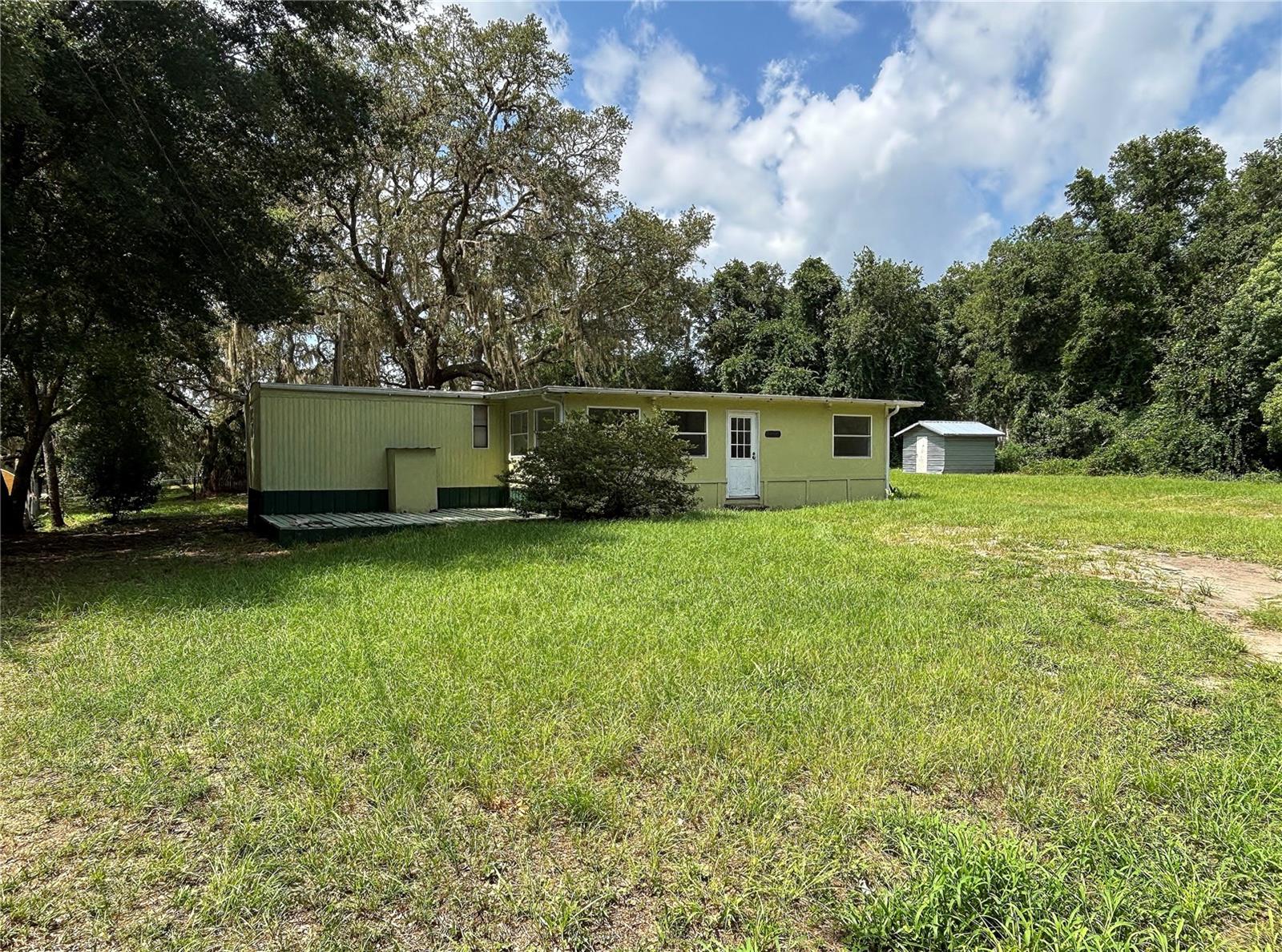 1st image of 18274 Se 22nd Pl, Silver Springs, FL 34488 | MLS# OM728850