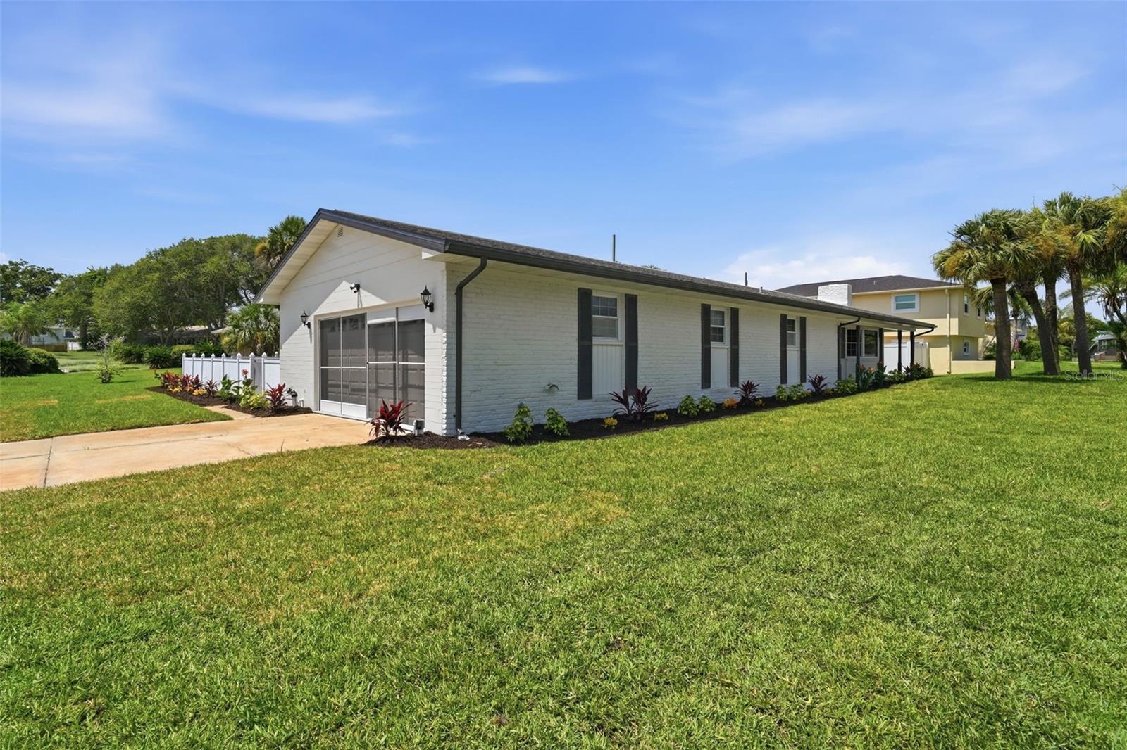 3rd image of 102 Ann Rustin Dr, Ormond Beach, FL 32176 | MLS# O6426657