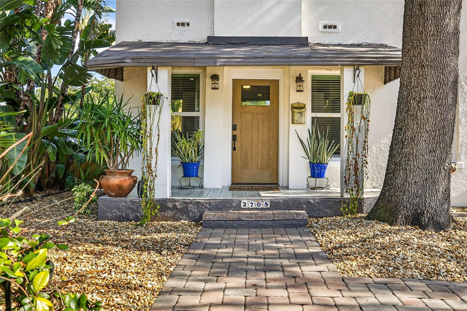 4th image of 2705 N Poplar Ave, Tampa, FL 33602 | MLS# TB8531040