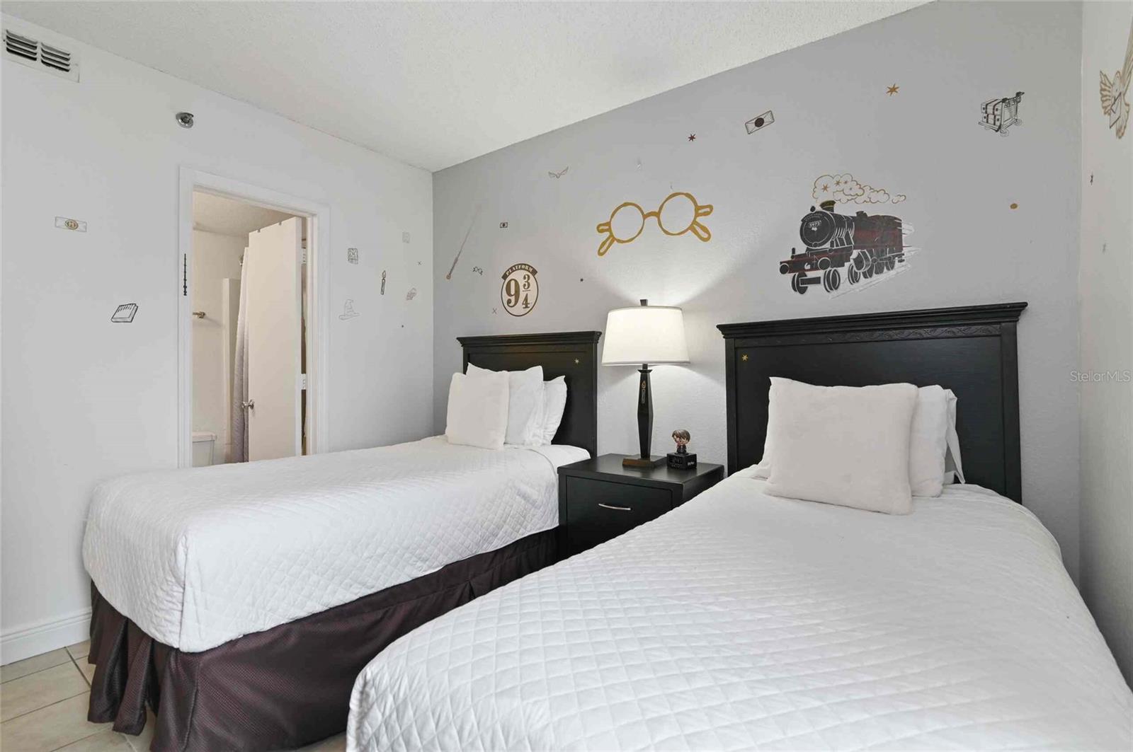 5th image of 6165 Carrier Dr #1402, Orlando, FL 32819 | MLS# O6426774