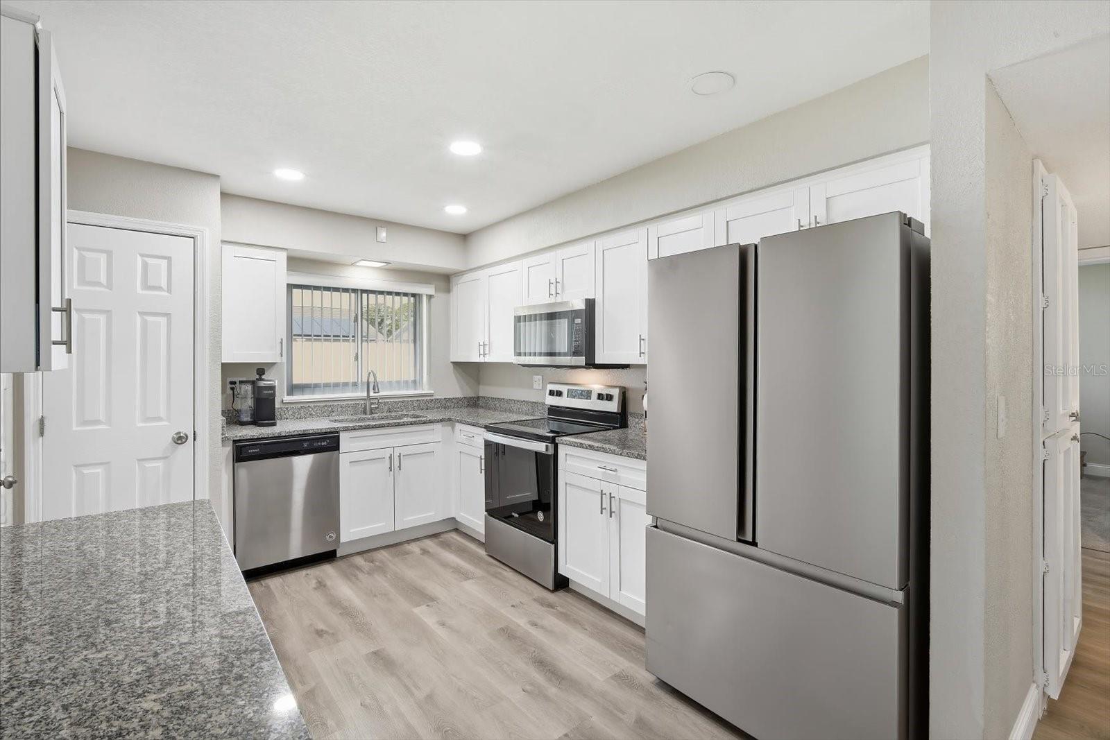 4th image of 1404 Seton Hall Dr, Sun City Center, FL 33573 | MLS# TB8531090
