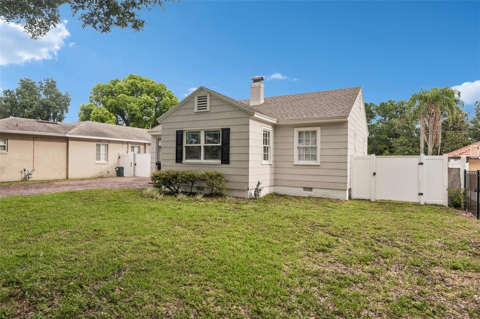 3rd image of 624 Kerneywood St, Lakeland, FL 33803 | MLS# L4963653