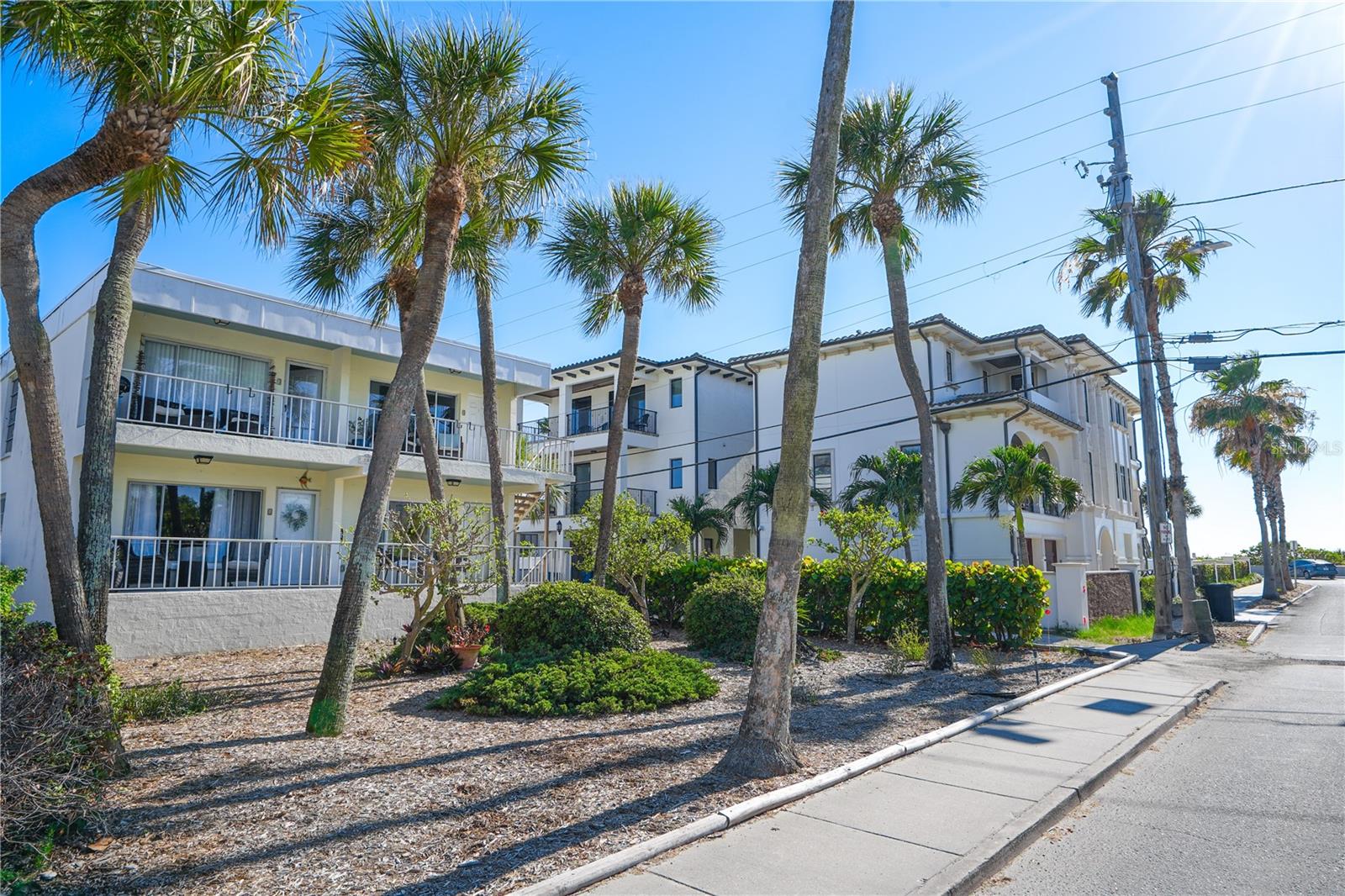 5th image of 108 14Th Ave, St Pete Beach, FL 33706