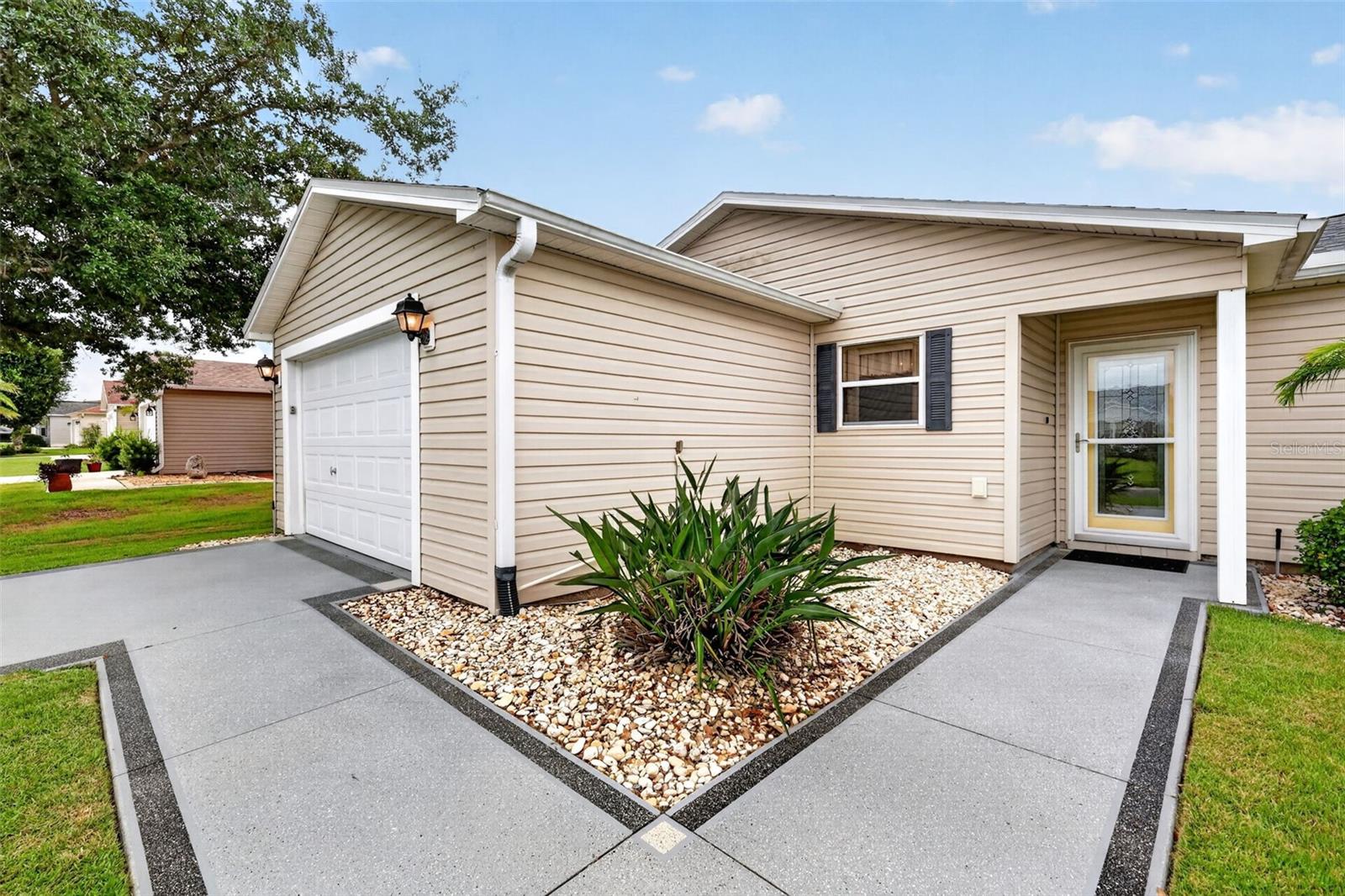 2nd image of 1410 Red Ash Pl, The Villages, FL 32162 | MLS# G5115362