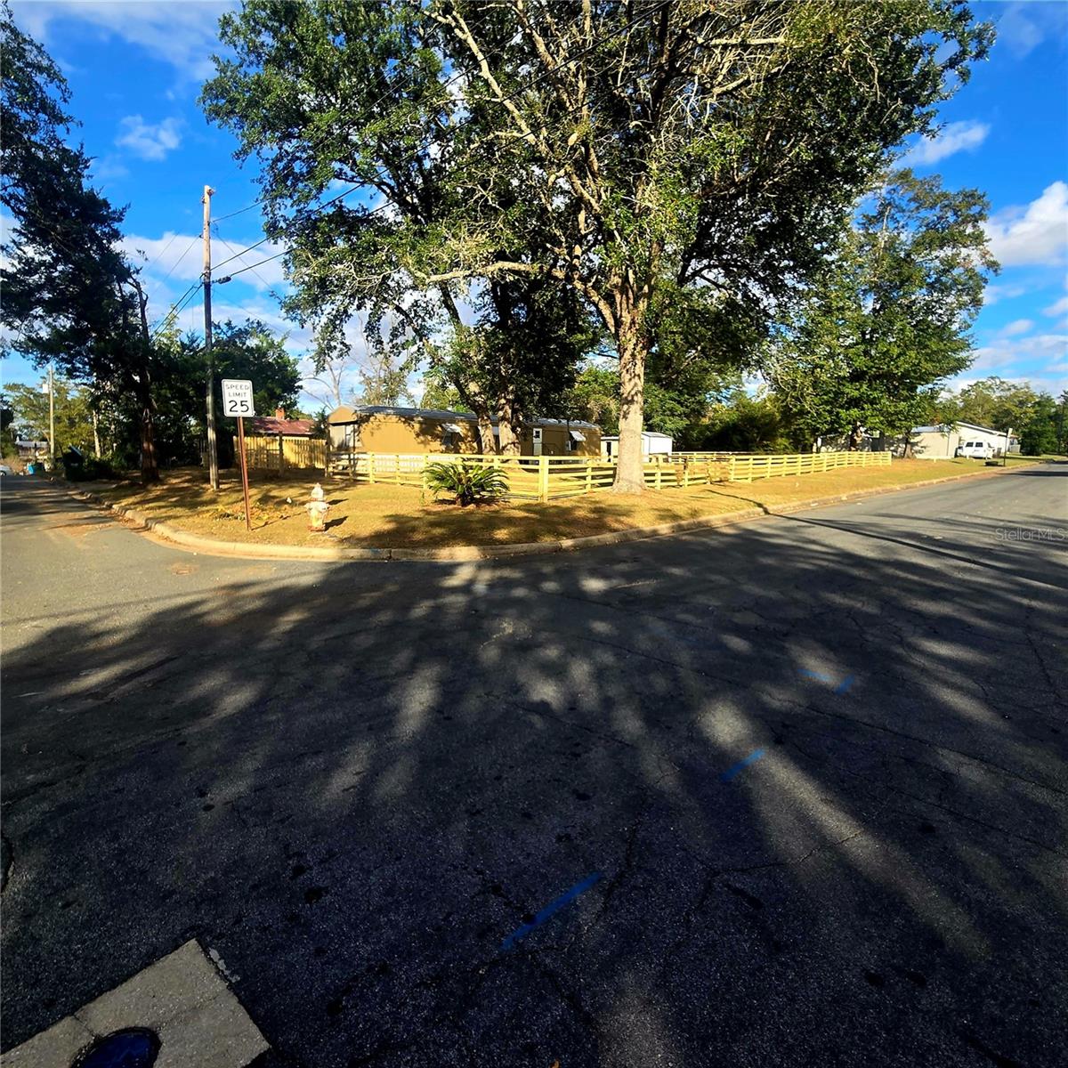 3rd image of 2820 Barnes St, Marianna, FL 32448 | MLS# O6426891
