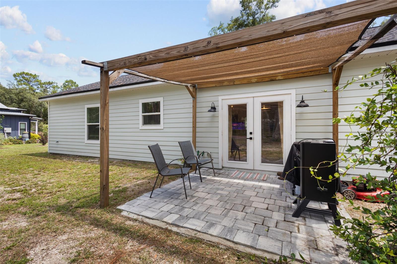 Homes for sale in Trenton, FL | 8071 Nw 172nd Ln, Trenton, FL 32693 | MLS# GC542129