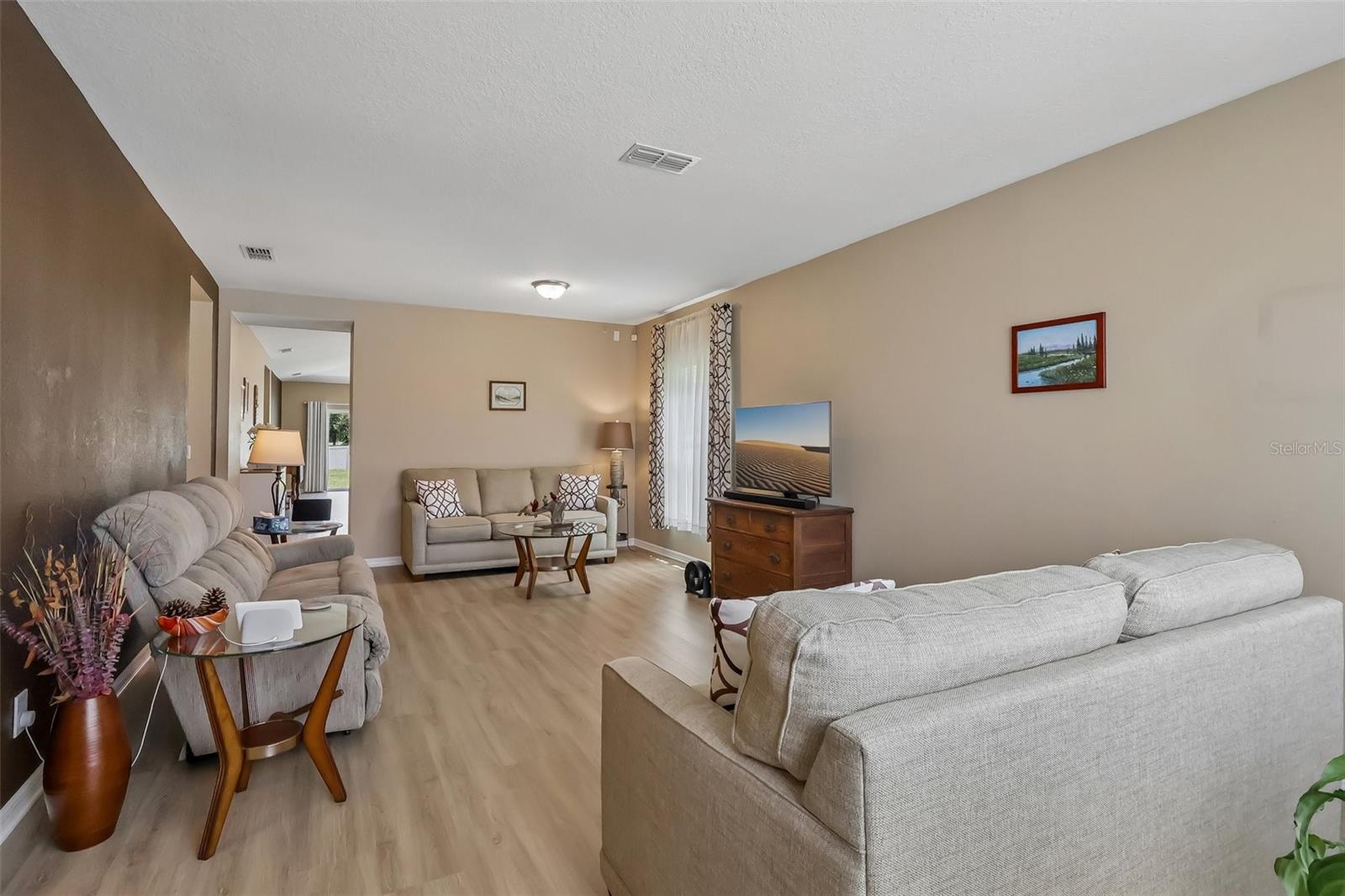 3rd image of 34046 Alameda Dr, Sorrento, FL 32776 | MLS# G5115374