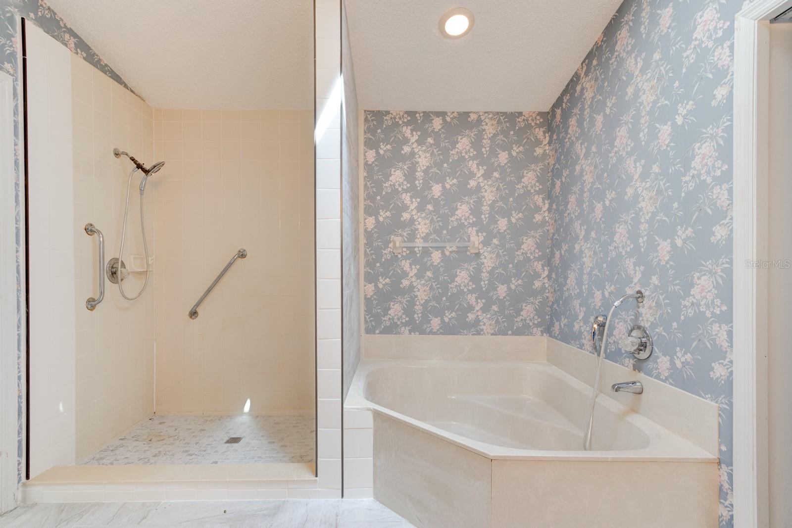 32nd image of 317 Glenbriar Cir, Daytona Beach, FL 32114 | MLS# FC320119