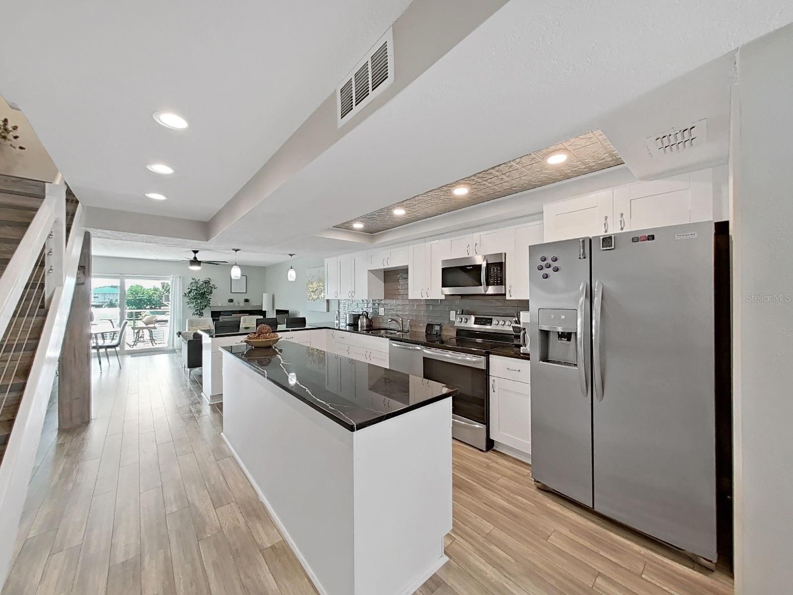 5th image of 433 S Paula Dr #18, Dunedin, FL 34698 | MLS# TB8531478