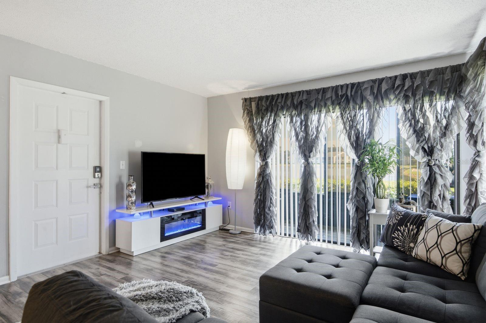 3rd image of 1179 Pine Ridge Cir W, TARPON SPRINGS, FL 34688