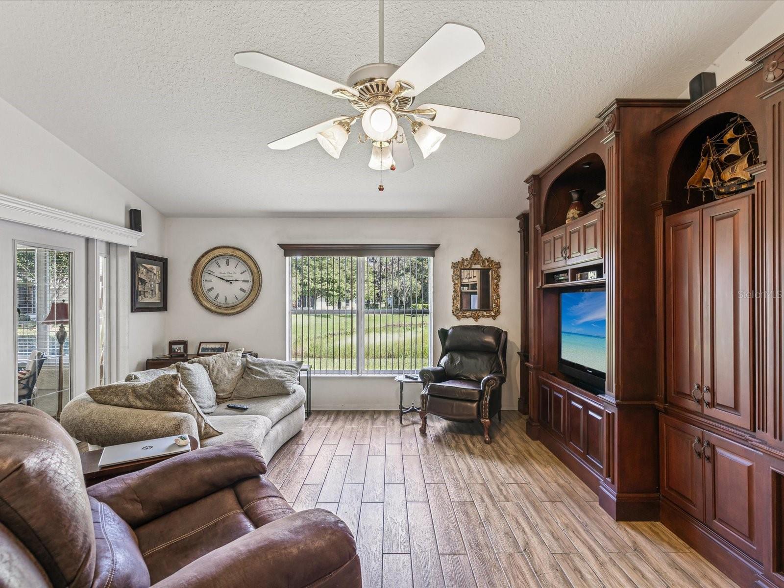5th image of 11404 Turtle Dove Pl, New Port Richey, FL 34654 | MLS# W7887871