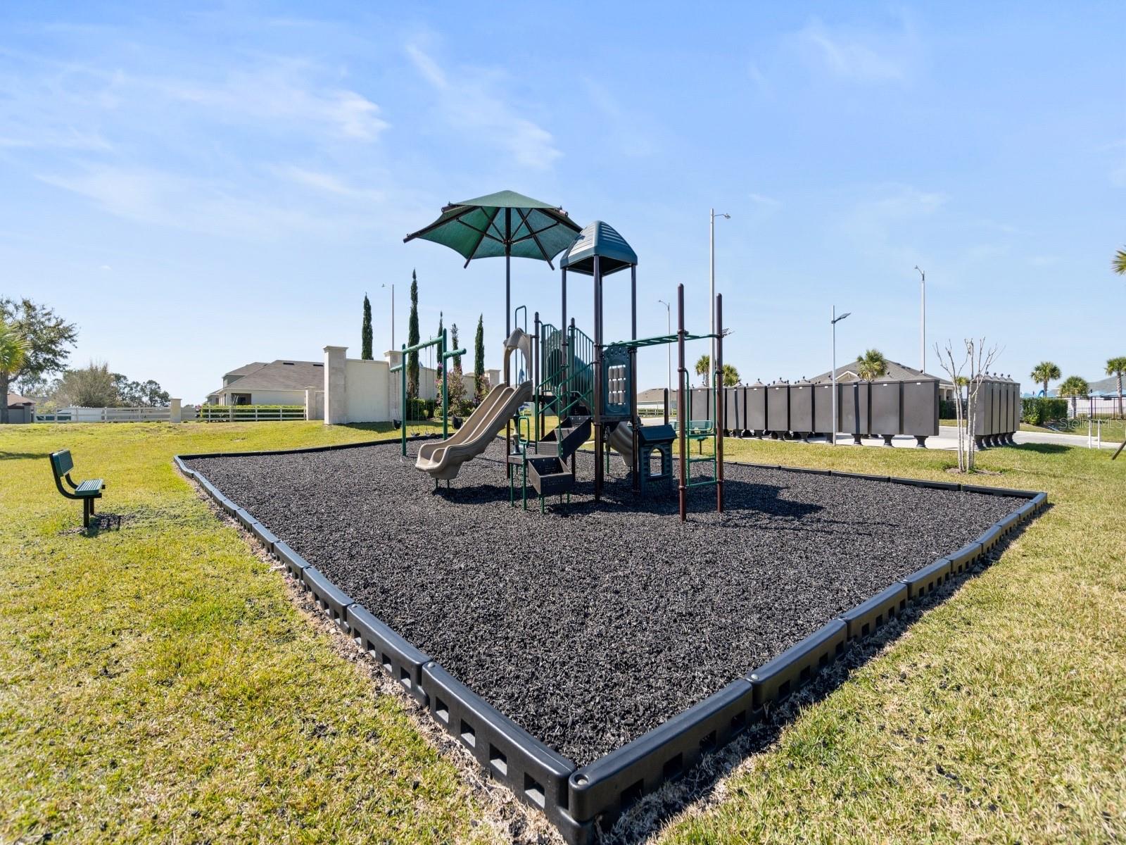 5th image of 3968 Giorgio Dr, Winter Haven, FL 33884 | MLS# TB8531580