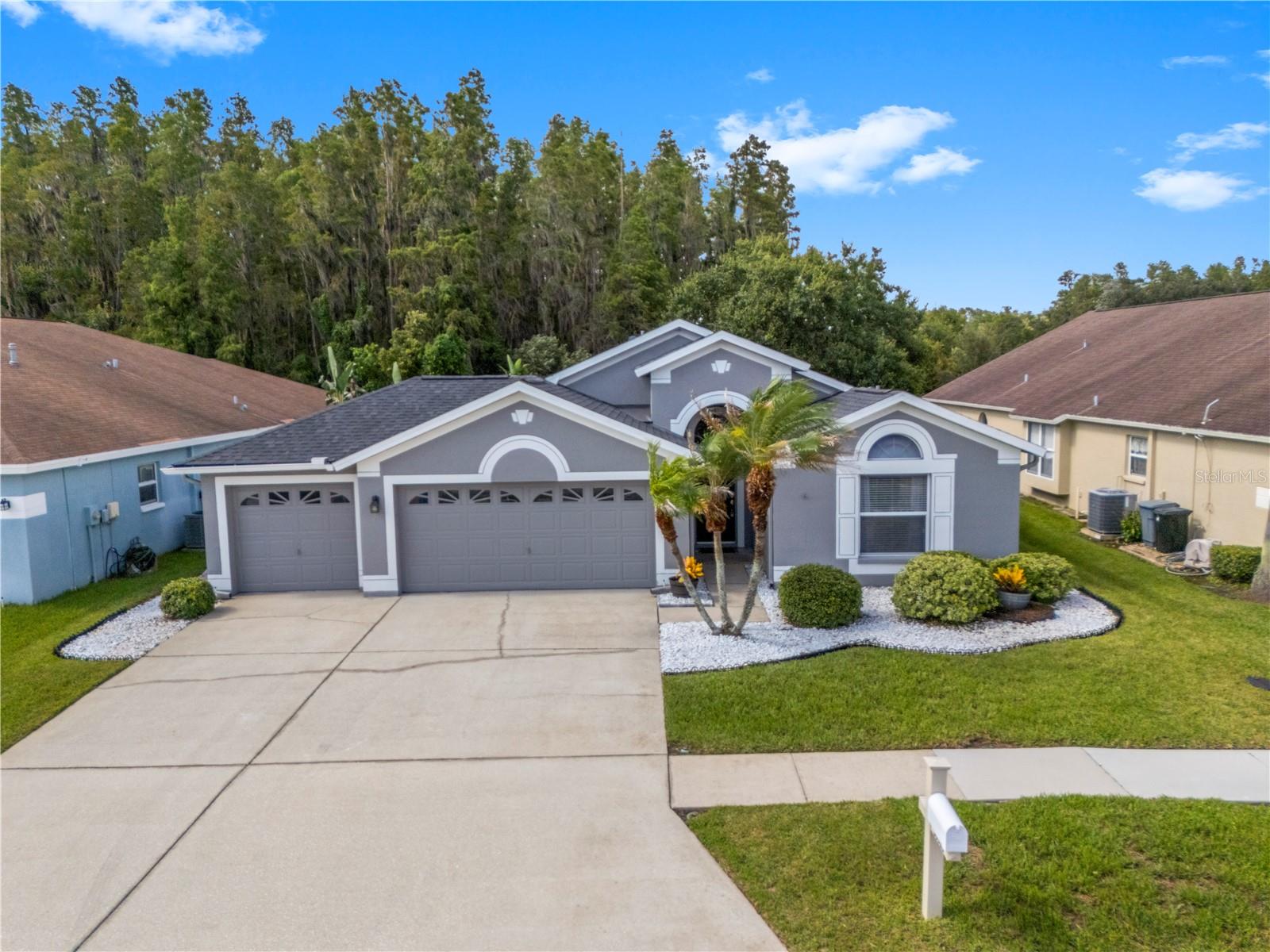 4th image of 30923 Iverson Dr, Wesley Chapel, FL 33543 | MLS# TB8531620
