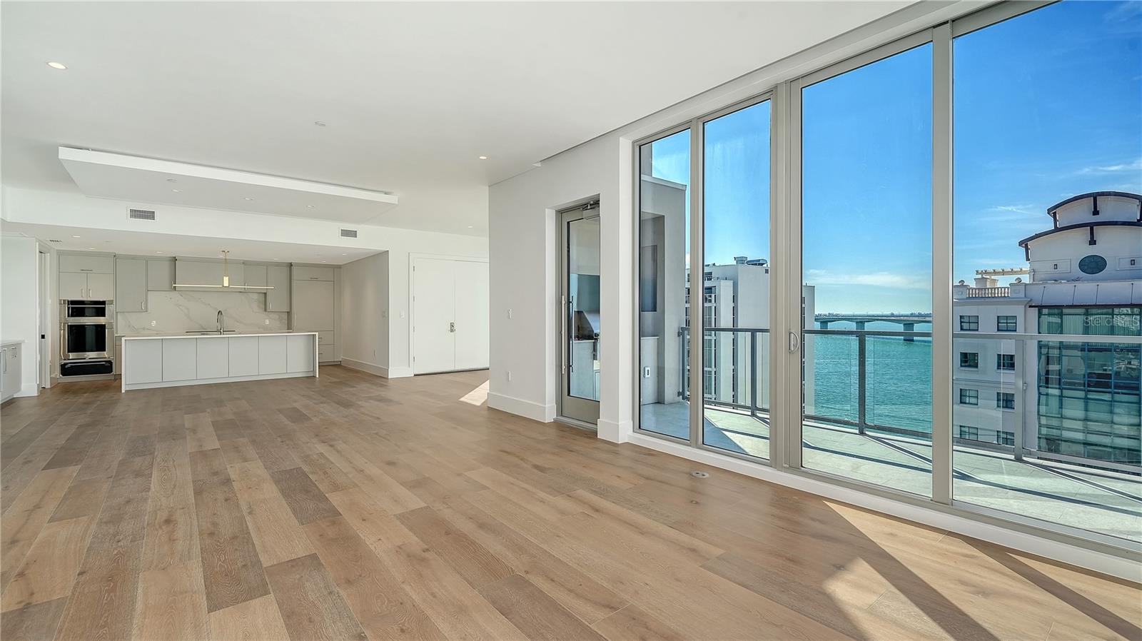5th image of 253 Golden Gate Pt #902, Sarasota, FL 34236 | MLS# A4700737
