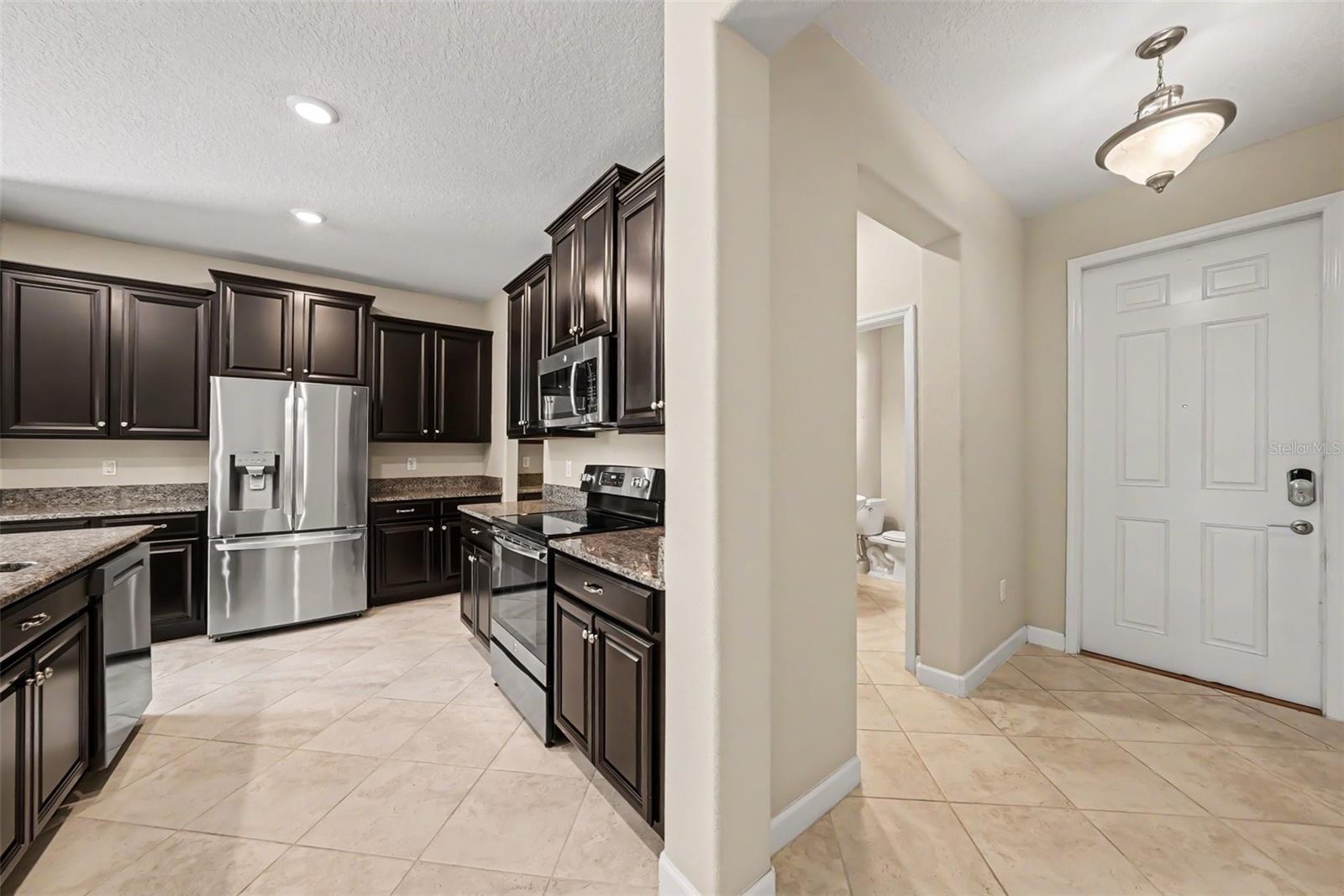5th image of 10032 Sage Creek Dr, Sun City Center, FL 33573 | MLS# TB8531642