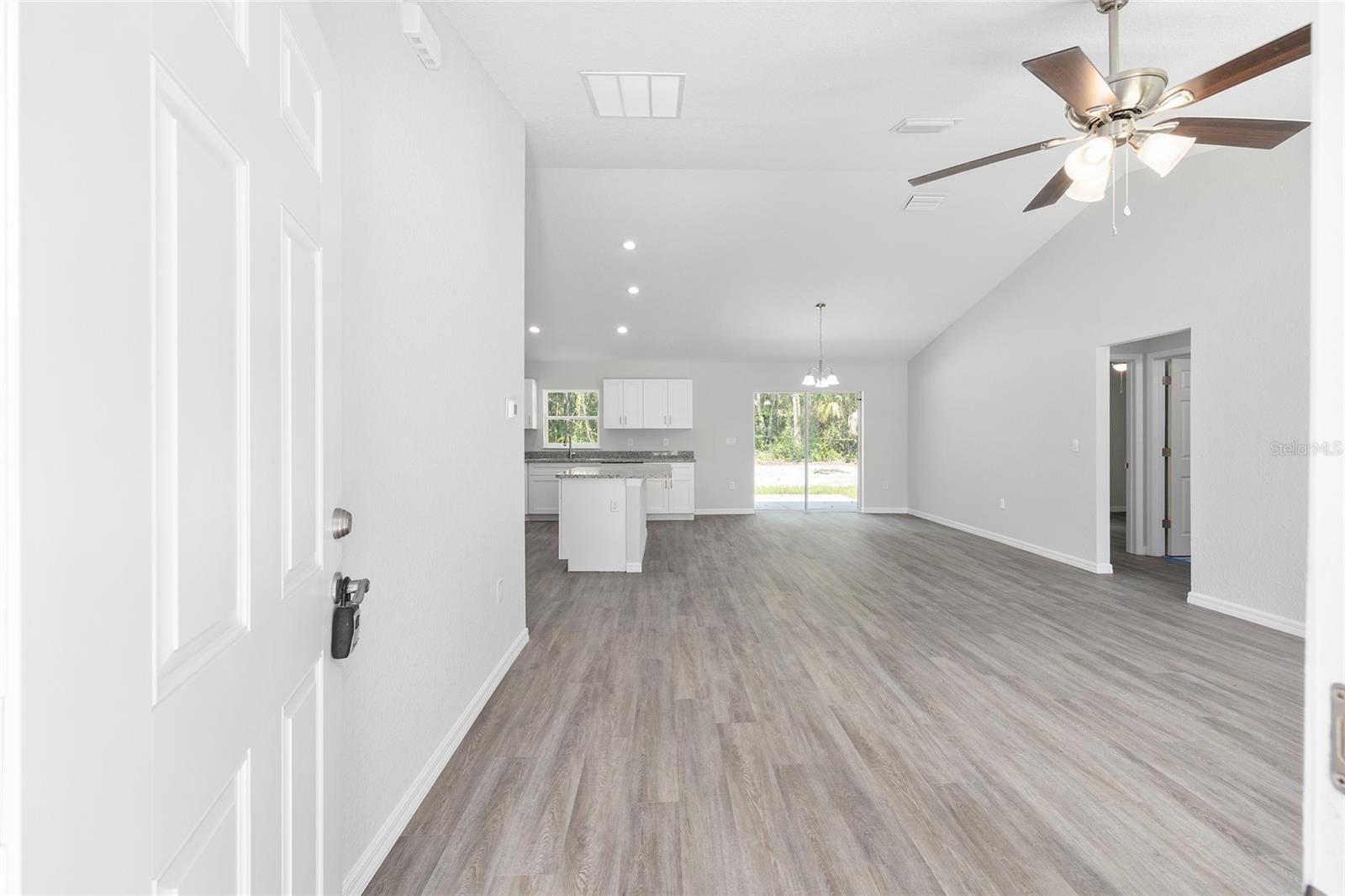 4th image of 202 Fisher Loop, Ocklawaha, FL 32179 | MLS# OM728988