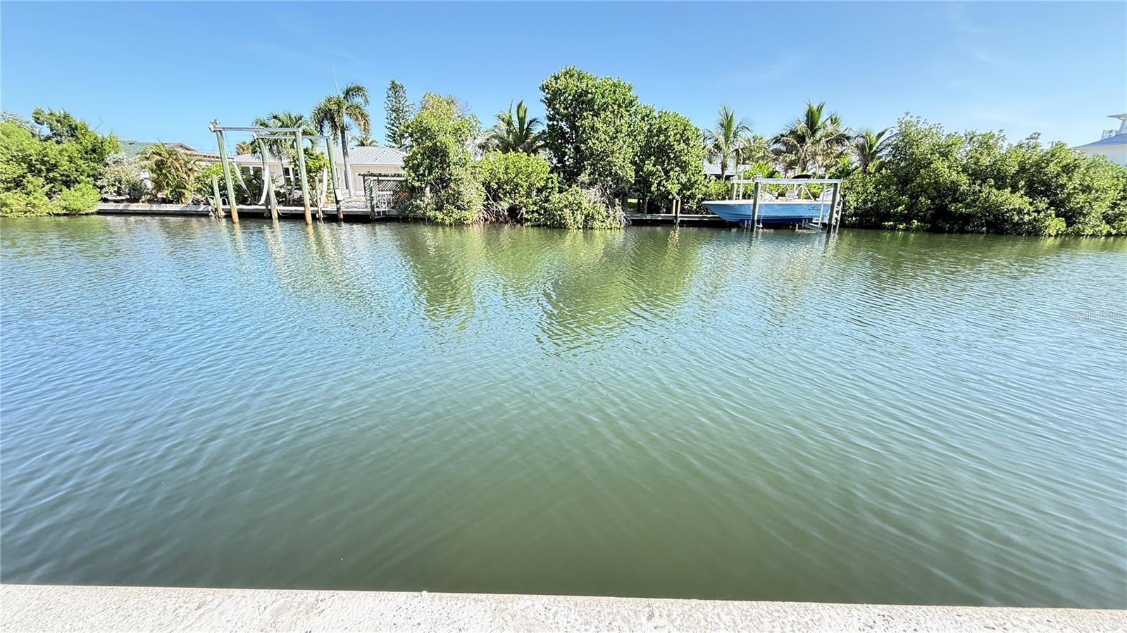 4th image of 420 63rd St, HOLMES BEACH, FL 34217