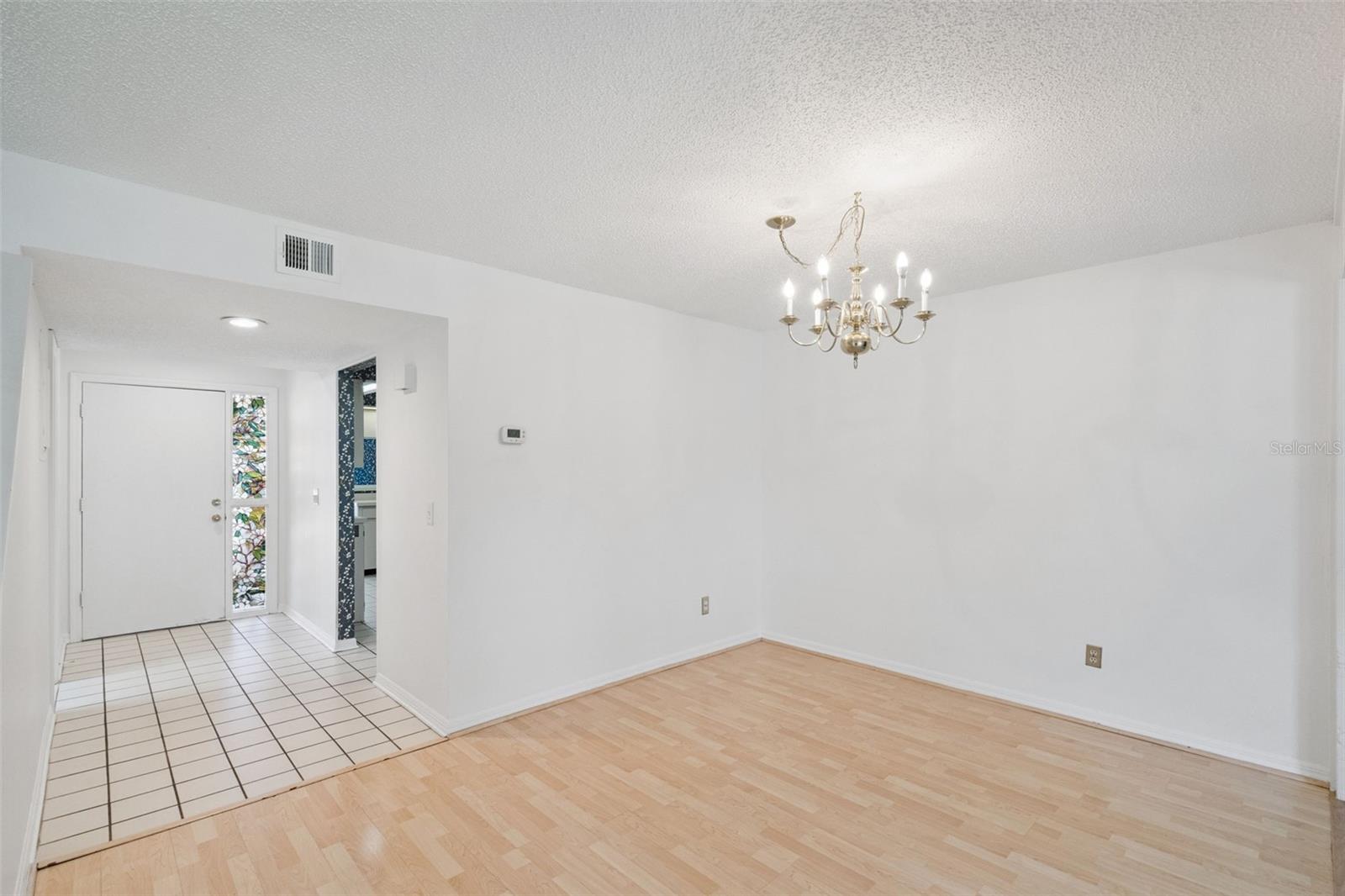 4th image of 2433 Grand Teton Cir, Winter Park, FL 32792 | MLS# O6427336