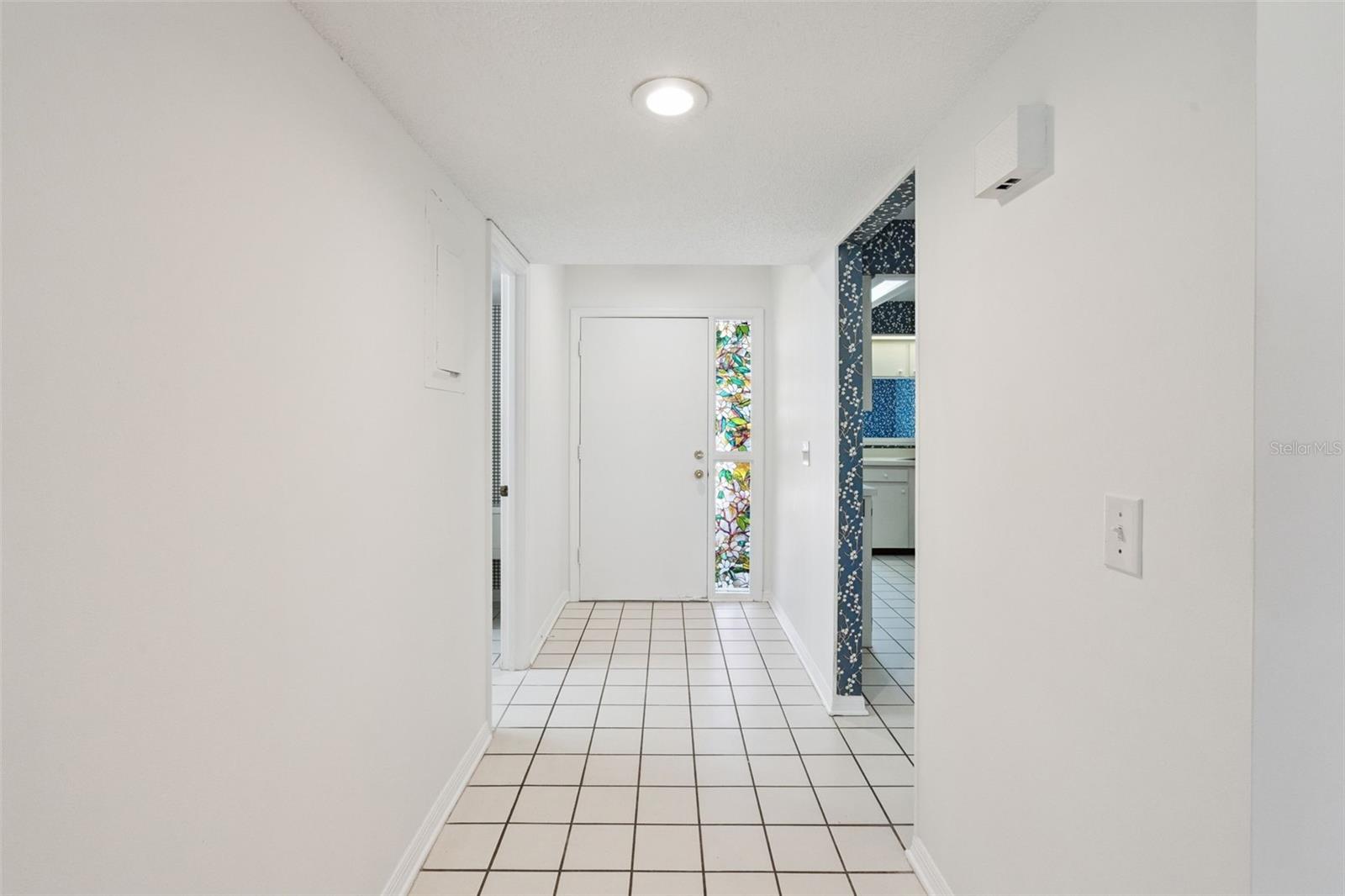 3rd image of 2433 Grand Teton Cir, Winter Park, FL 32792 | MLS# O6427336