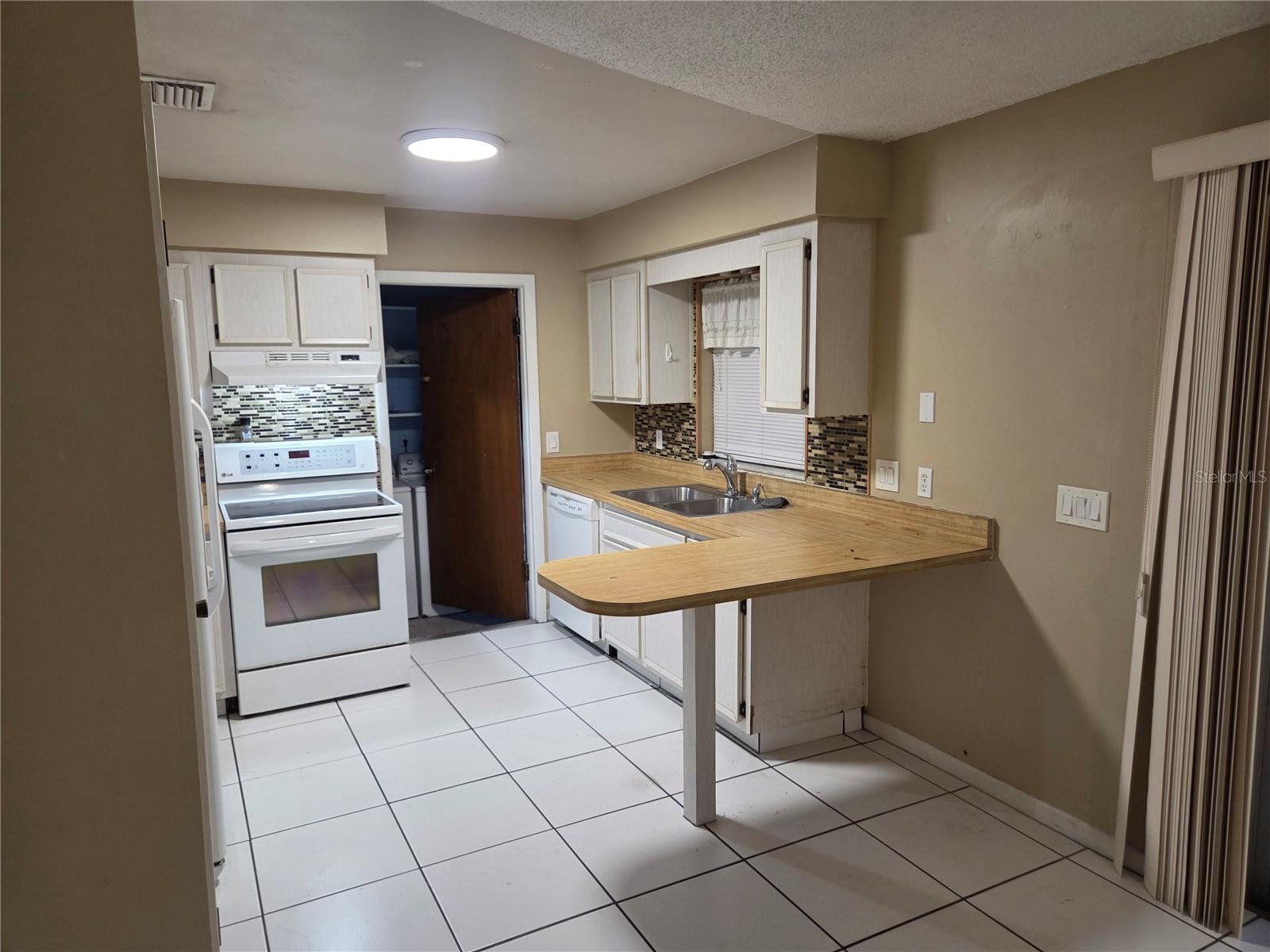 5th image of 907 Cutler Dr, Seffner, FL 33584 | MLS# TB8531794