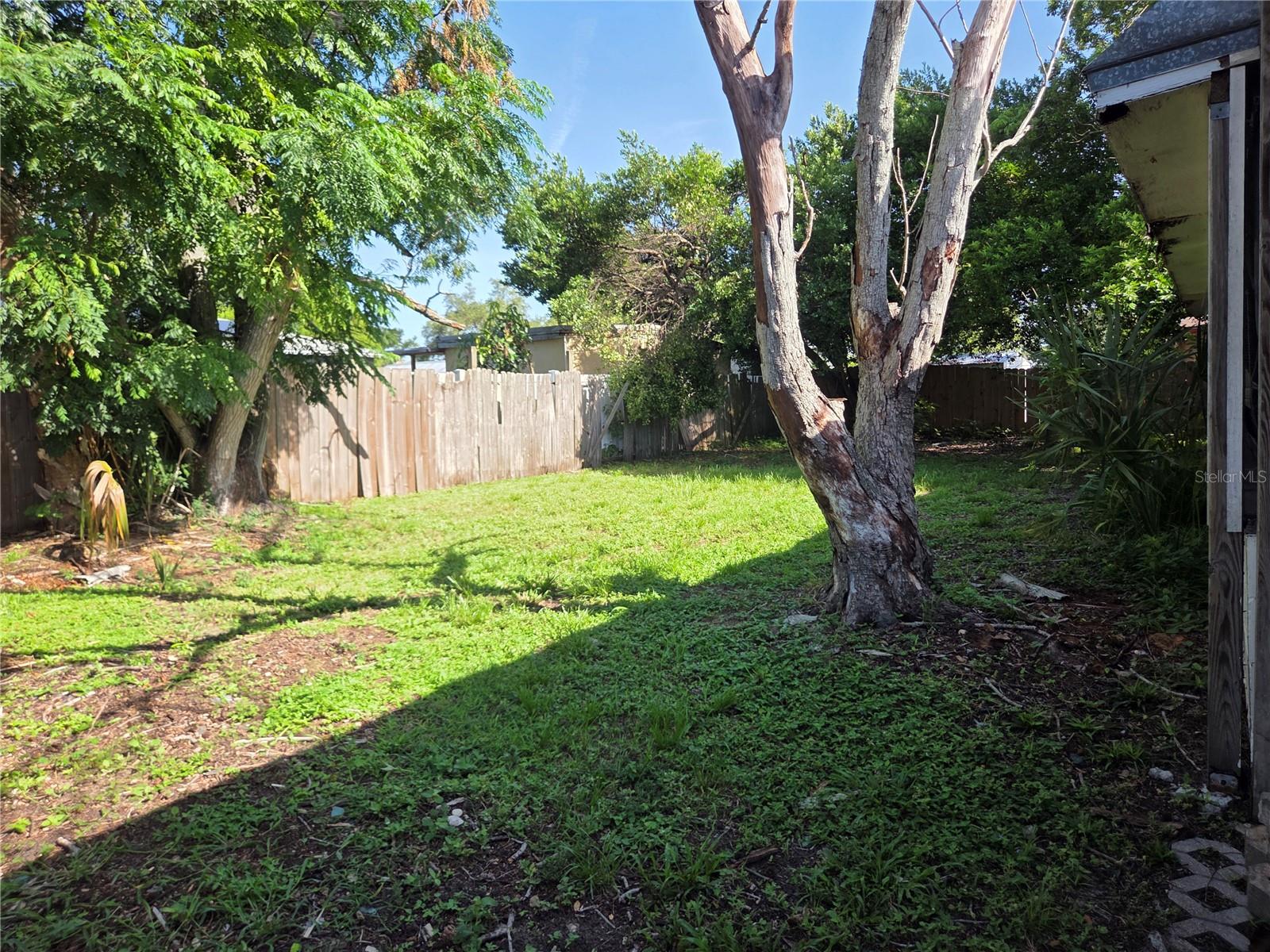 3rd image of 907 Cutler Dr, Seffner, FL 33584 | MLS# TB8531794