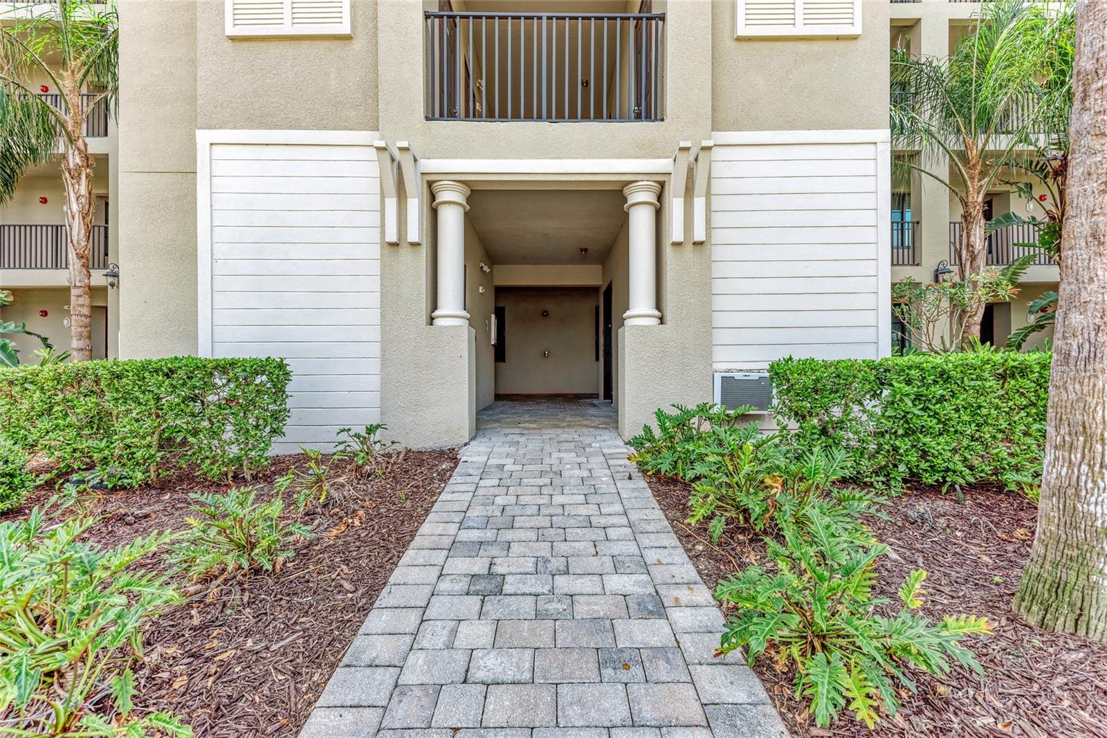 5th image of 17520 Gawthrop Dr #304, Bradenton, FL 34211 | MLS# A4700795