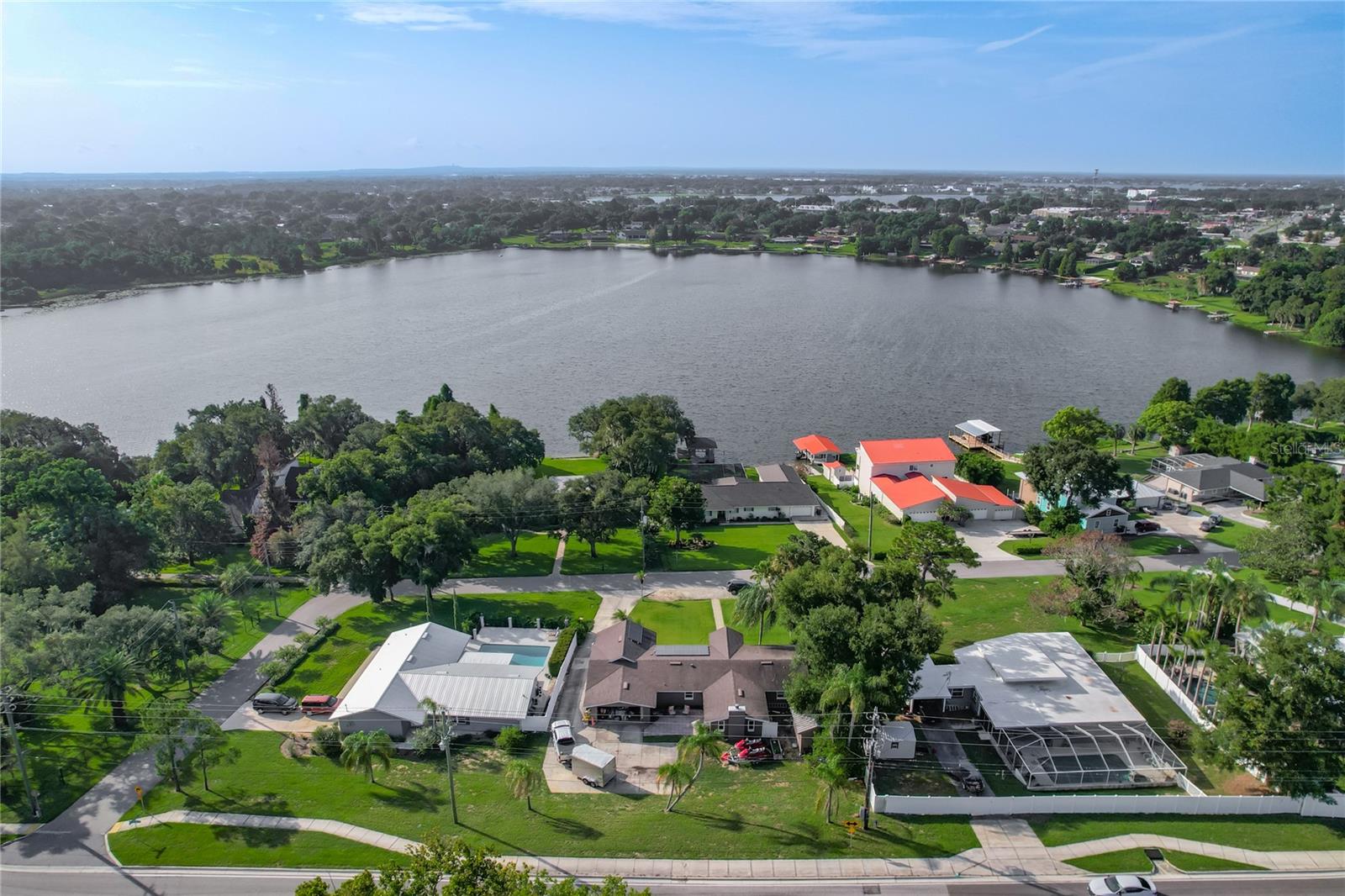 2nd image of 128 N Lake Florence Dr, Winter Haven, FL 33884 | MLS# L4963717
