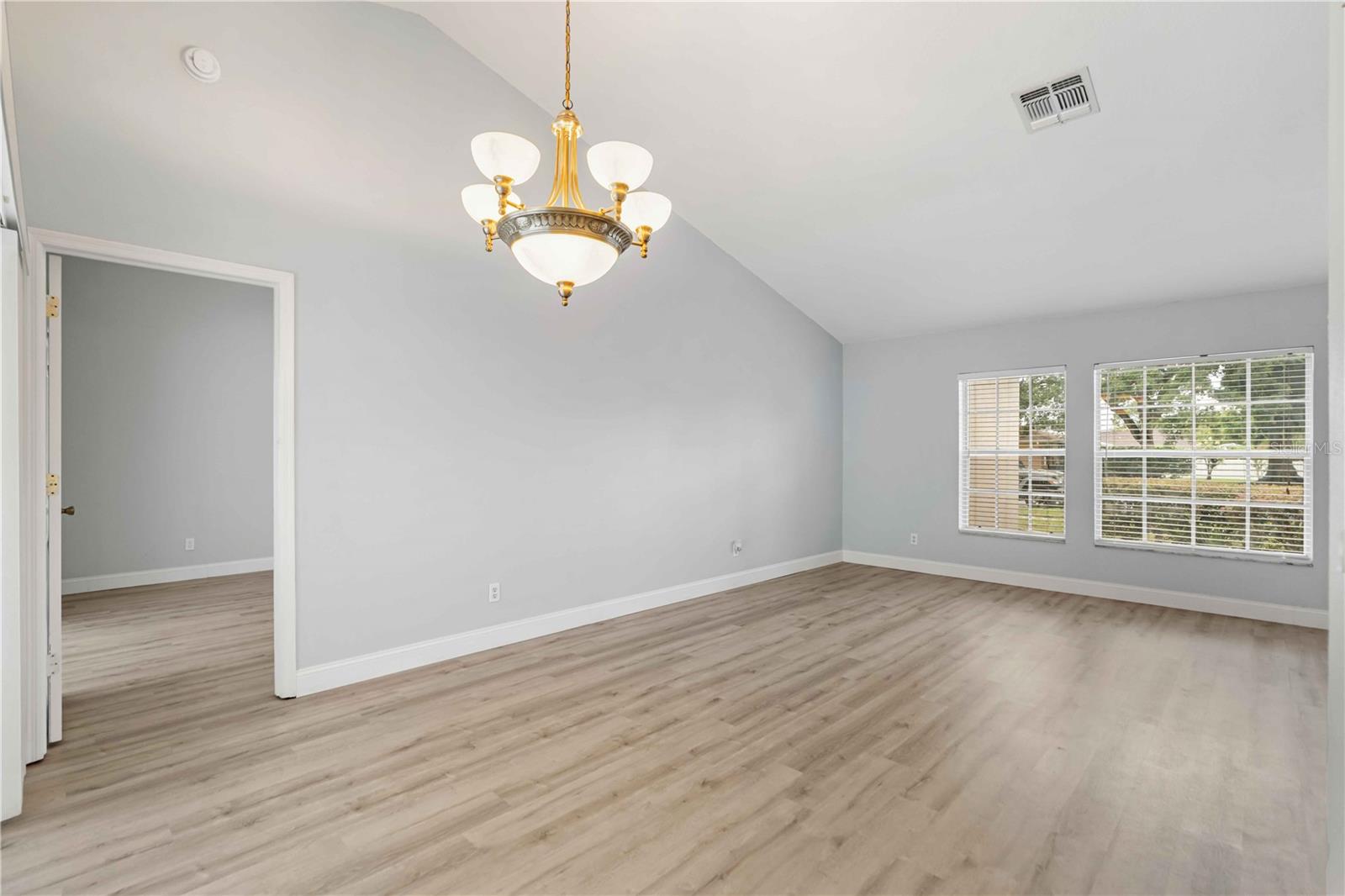 5th image of 1259 Overland Dr, Spring Hill, FL 34608 | MLS# W7887901