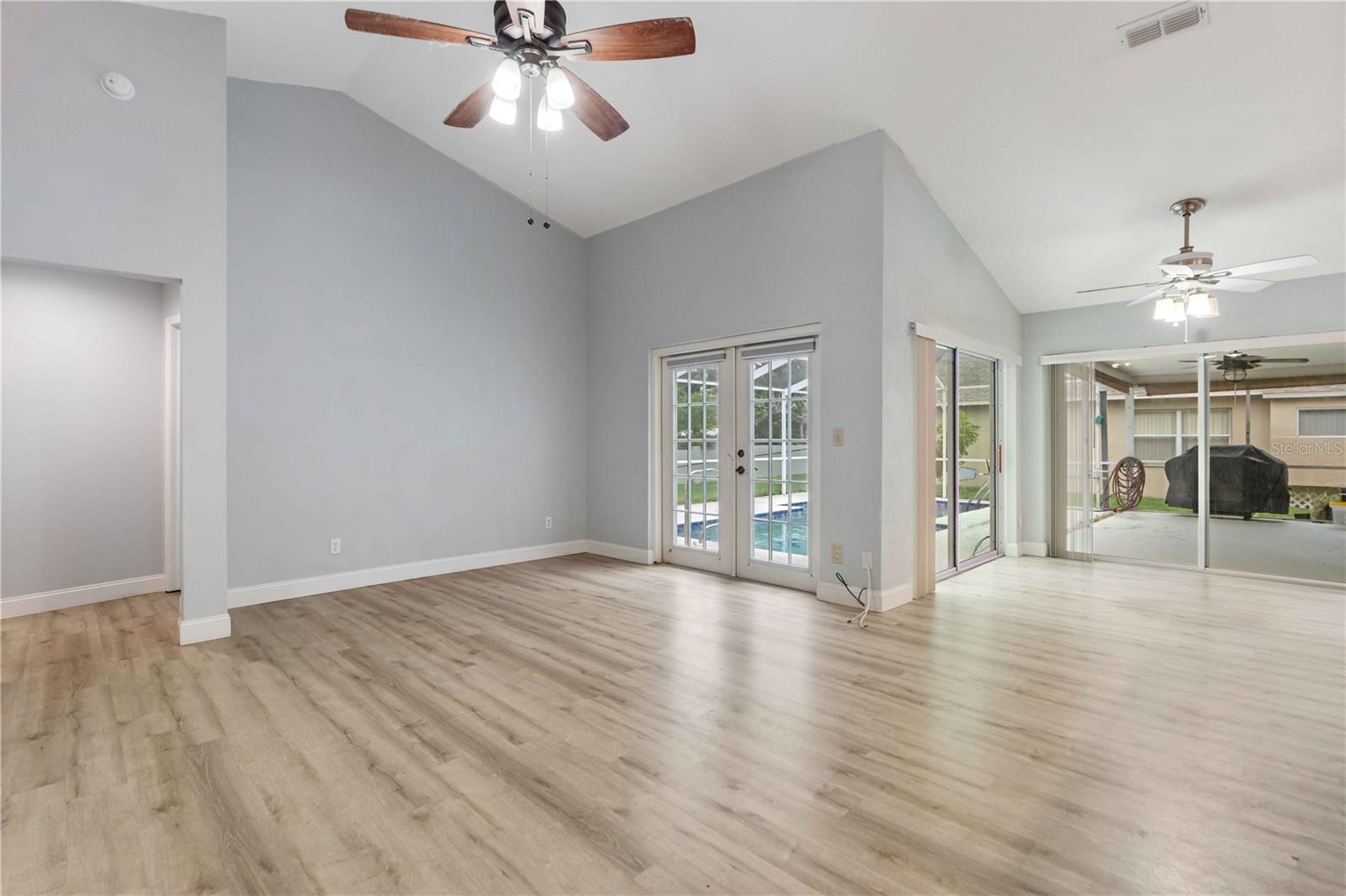 4th image of 1259 Overland Dr, Spring Hill, FL 34608 | MLS# W7887901