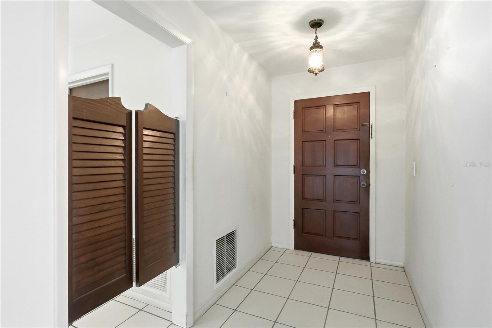 5th image of 2703 Tierra Cir, Winter Park, FL 32792 | MLS# O6427460