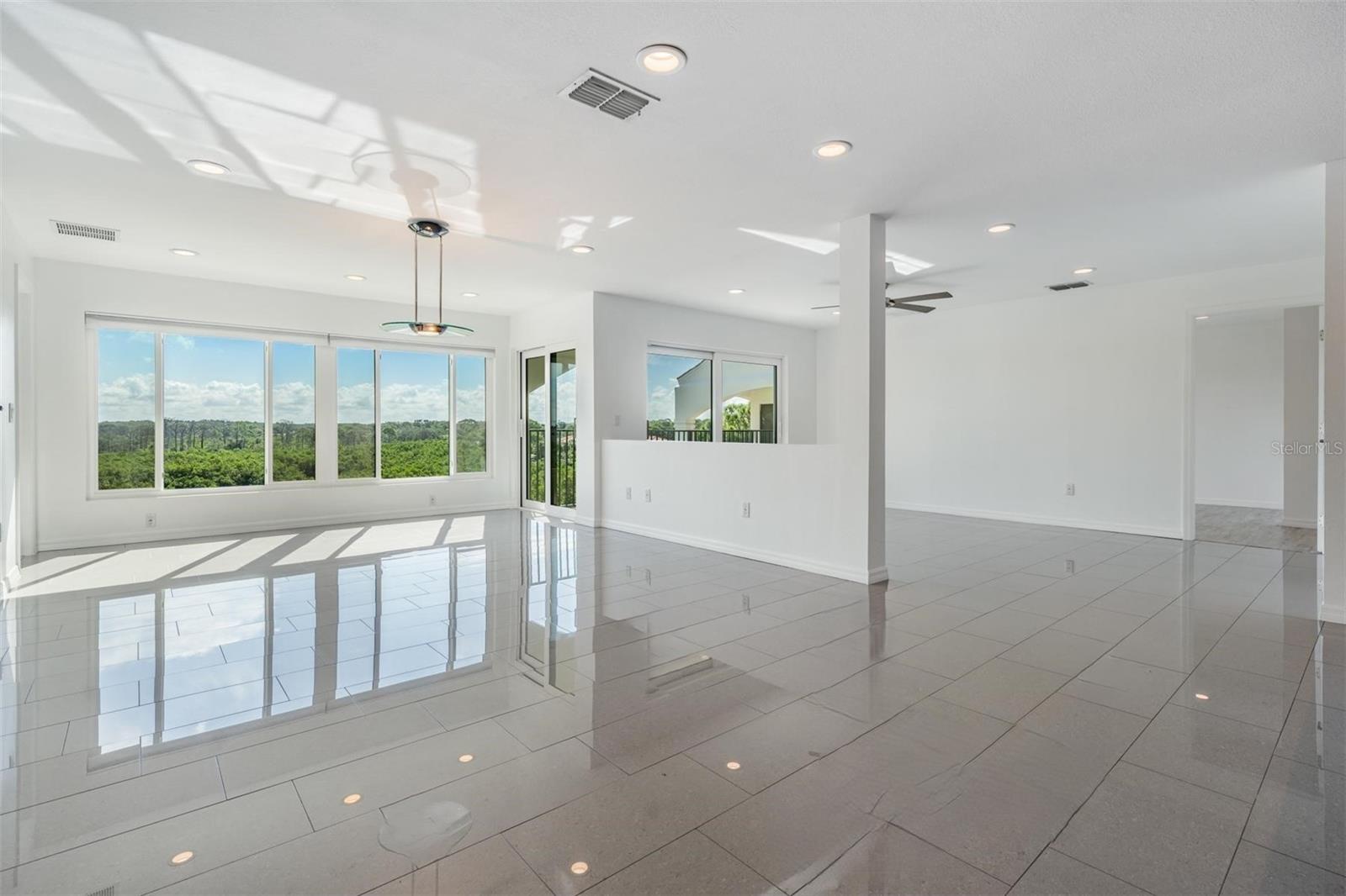 4th image of 244 Mariner Dr #244, Tarpon Springs, FL 34689 | MLS# W7887904