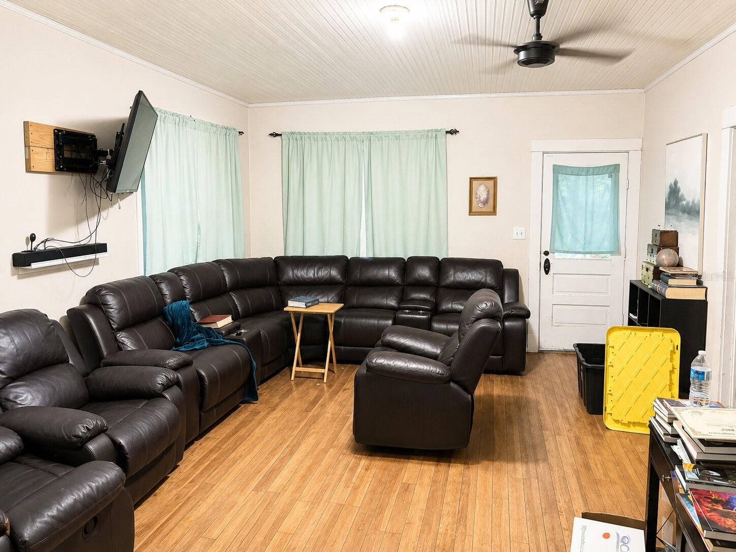 3rd image of 129 S Mills Ave, Arcadia, FL 34266 | MLS# C7528740