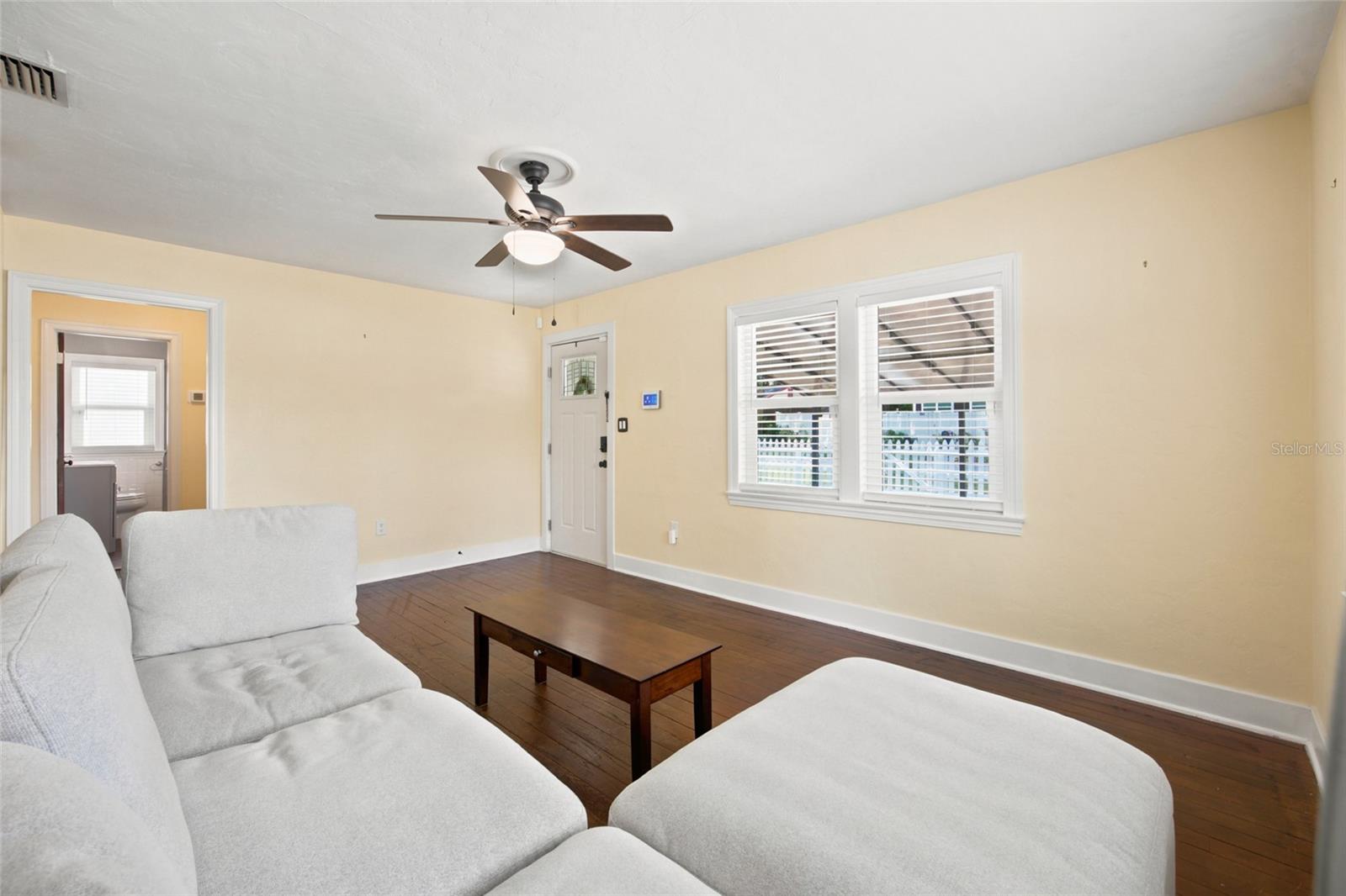 4th image of 742 Se 12Th St, Ocala, FL 34471 | MLS# OM729052