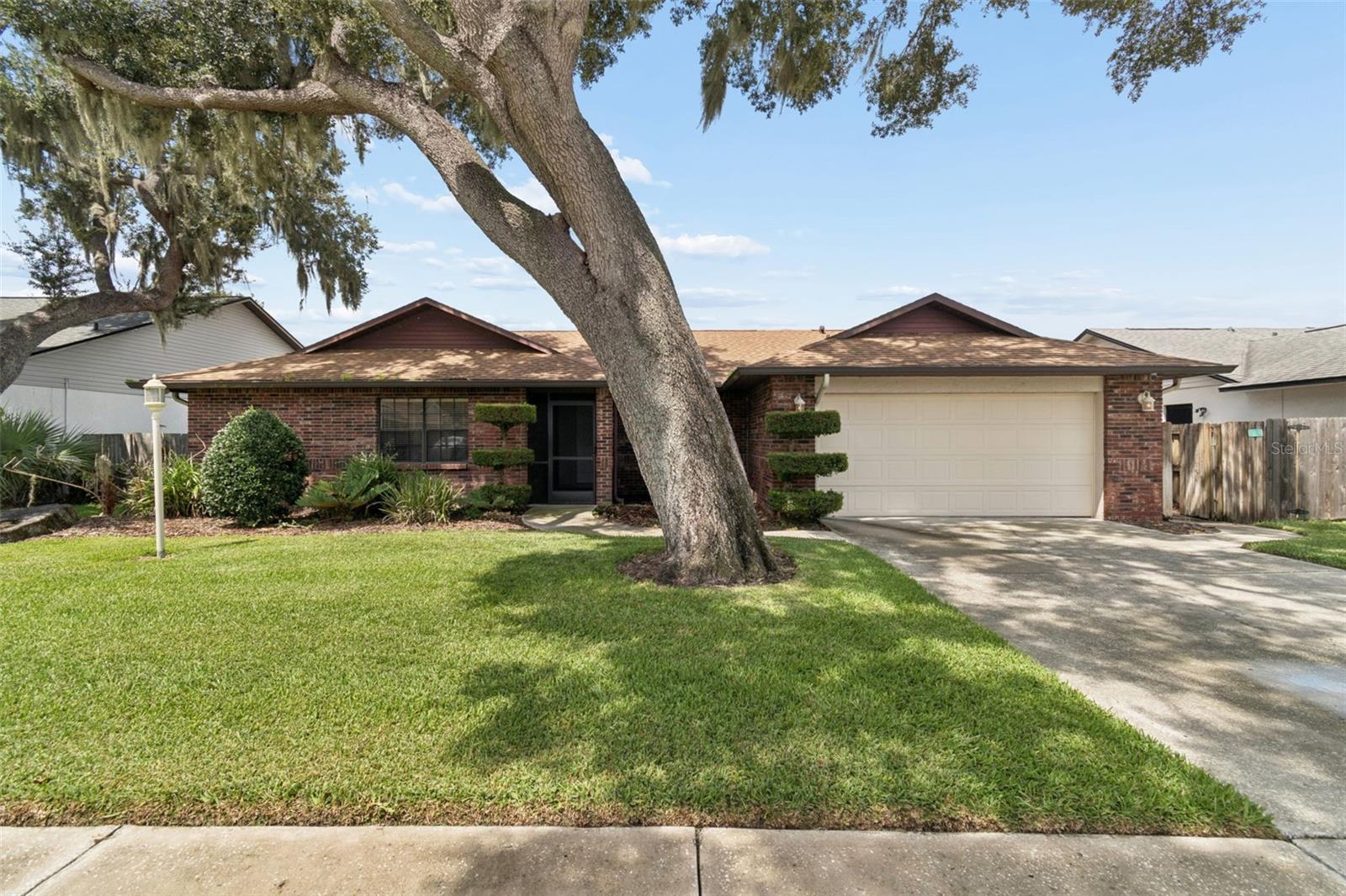 3rd image of 653 Timber Pond Dr, Brandon, FL 33510 | MLS# TB8532078