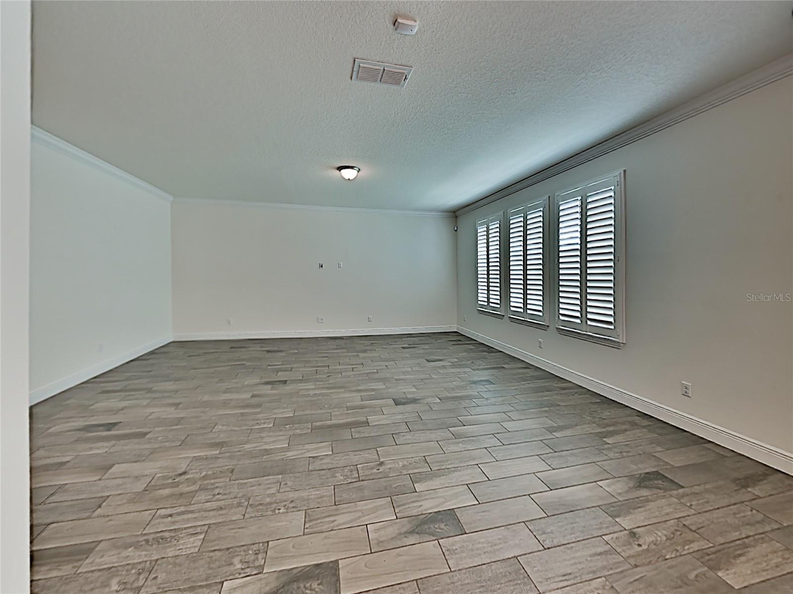 2nd image of 8931 Lookout Pointe Dr, Windermere, FL 34786 | MLS# O6427614
