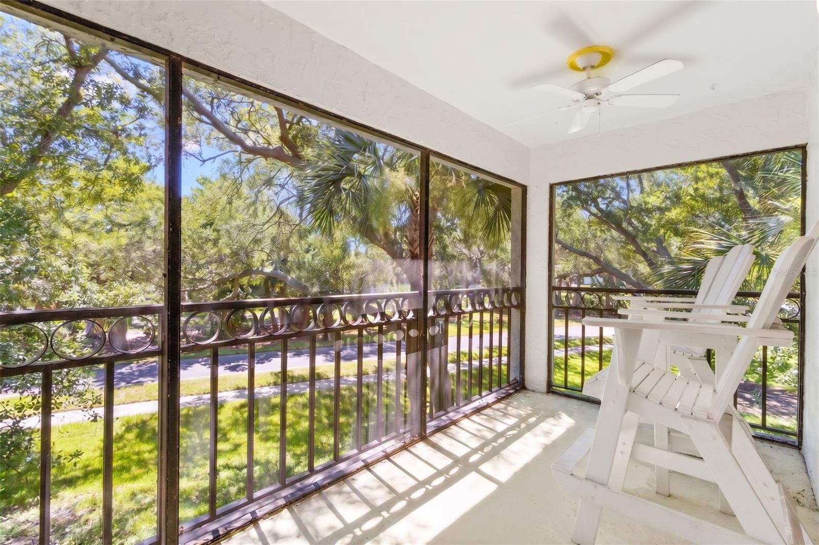 5th image of 500 Santa Cruz Pl Ne, St. Petersburg, FL 33703