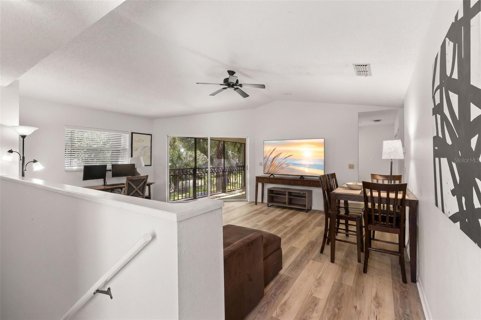 3rd image of 500 Santa Cruz Pl Ne, St. Petersburg, FL 33703