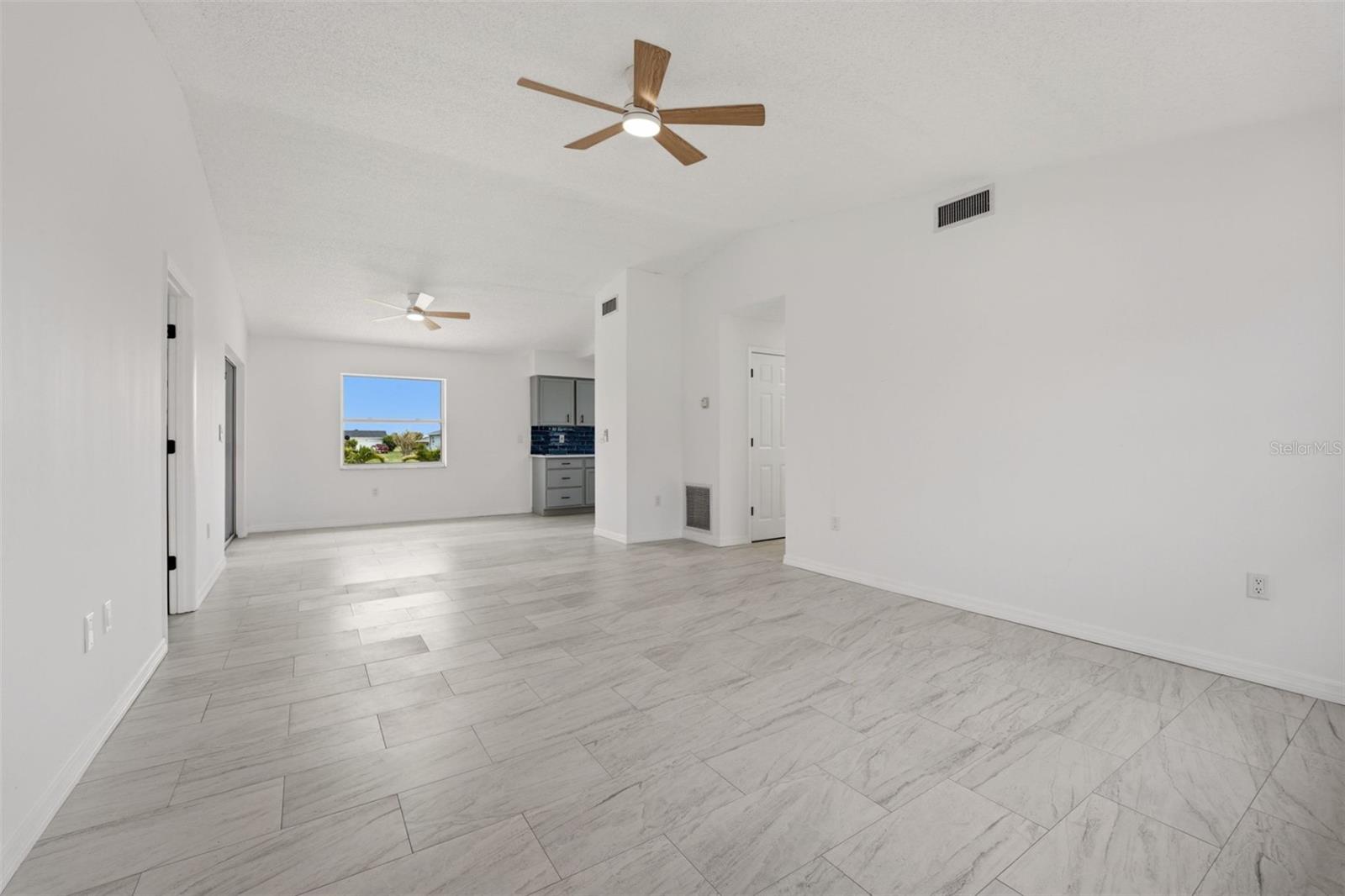 3rd image of 192 Annapolis Ln, Rotonda West, FL 33947 | MLS# A4700869