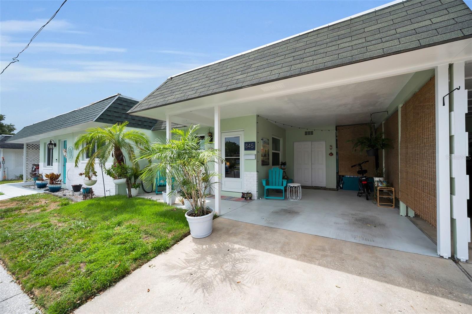 4th image of 845 Sky Loch Dr S, Dunedin, FL 34698 | MLS# TB8532132