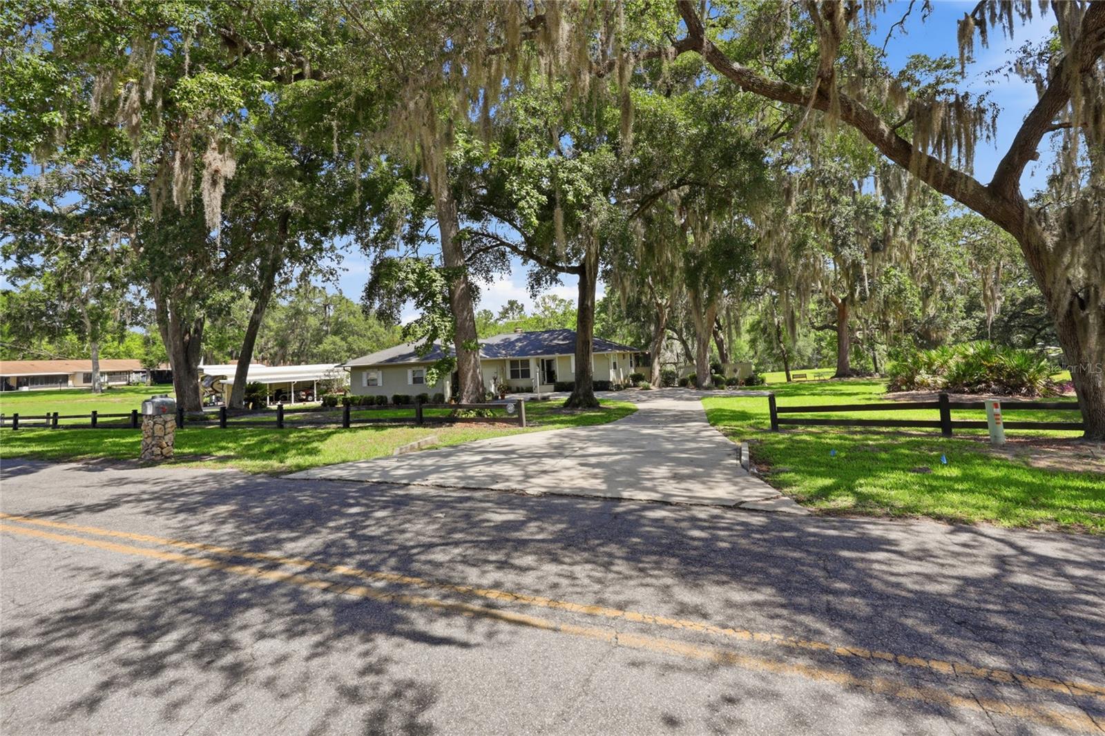 5th image of 561 Se 28Th St, Melrose, FL 32666 | MLS# GC542185