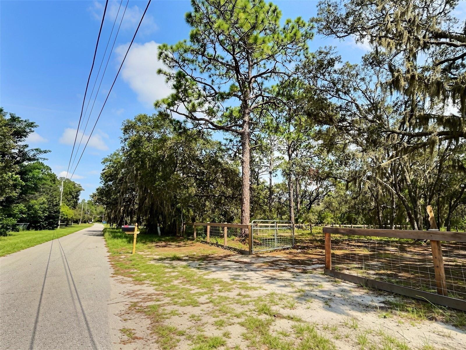 3rd image of 13354 Tyrone St, Hudson, FL 34667 | MLS# A4700877