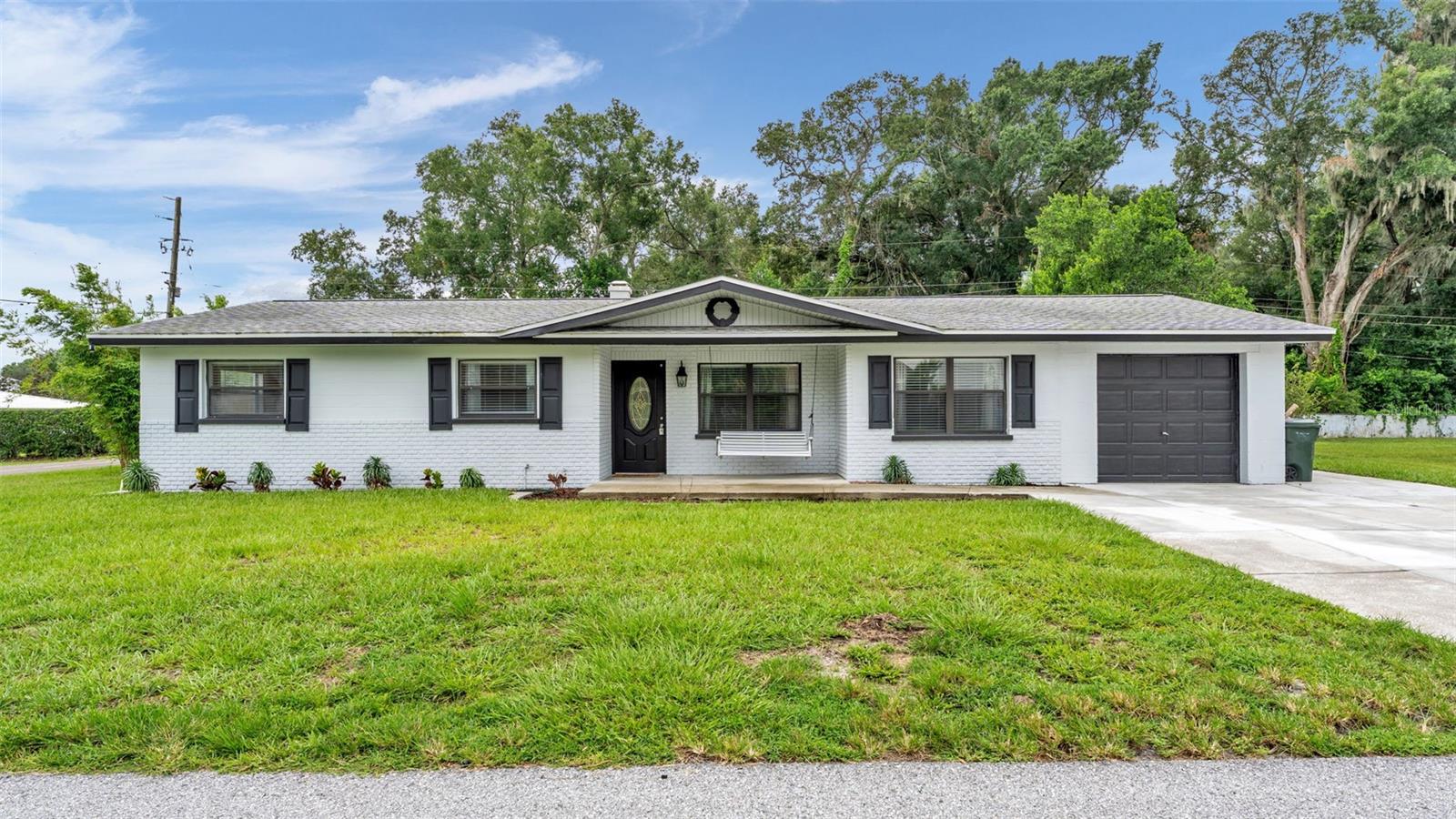 2nd image of 135 Kenilwood Ln, Lakeland, FL 33809 | MLS# L4963747