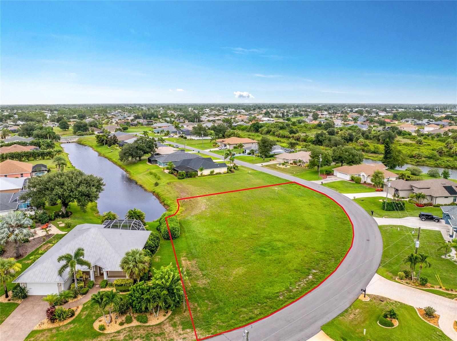 5th image of 19 Medalist Pl, Rotonda West, FL 33947 | MLS# D6148181