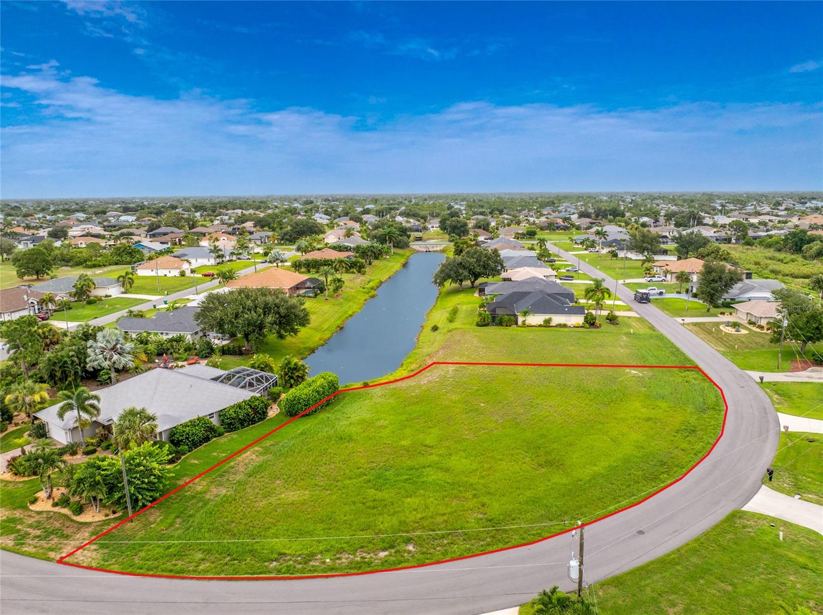 1st image of 19 Medalist Pl, Rotonda West, FL 33947 | MLS# D6148181