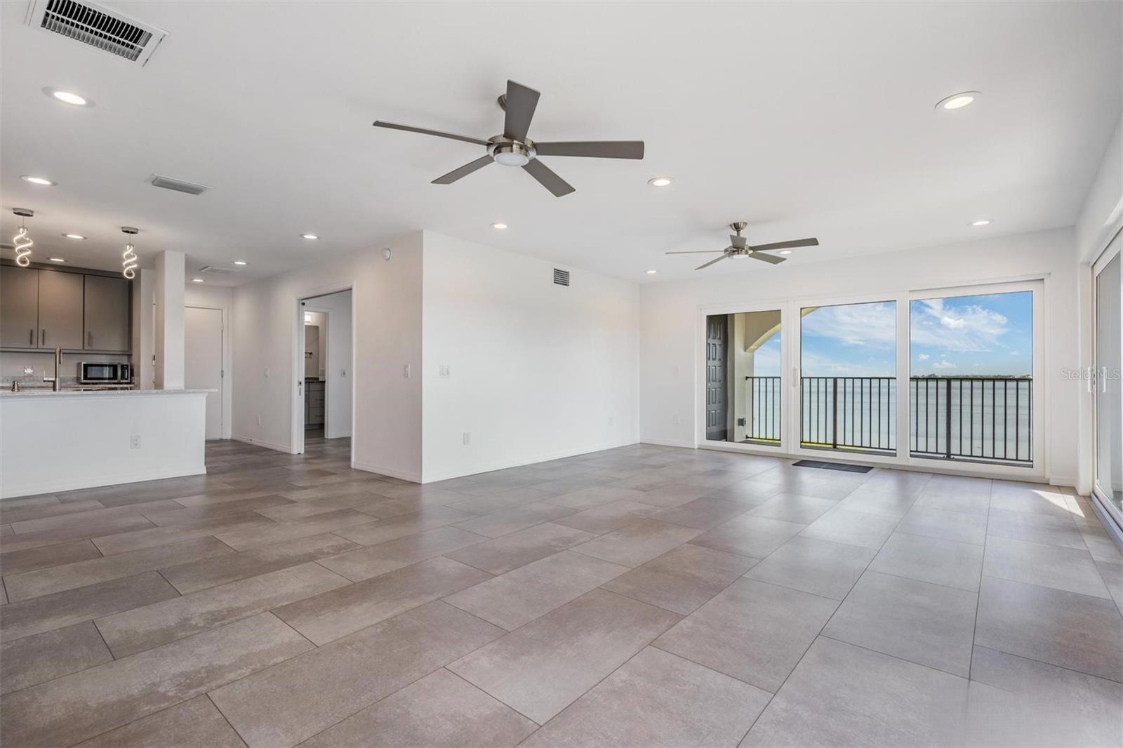 5th image of 243 Mariner Dr #243, Tarpon Springs, FL 34689 | MLS# W7887935