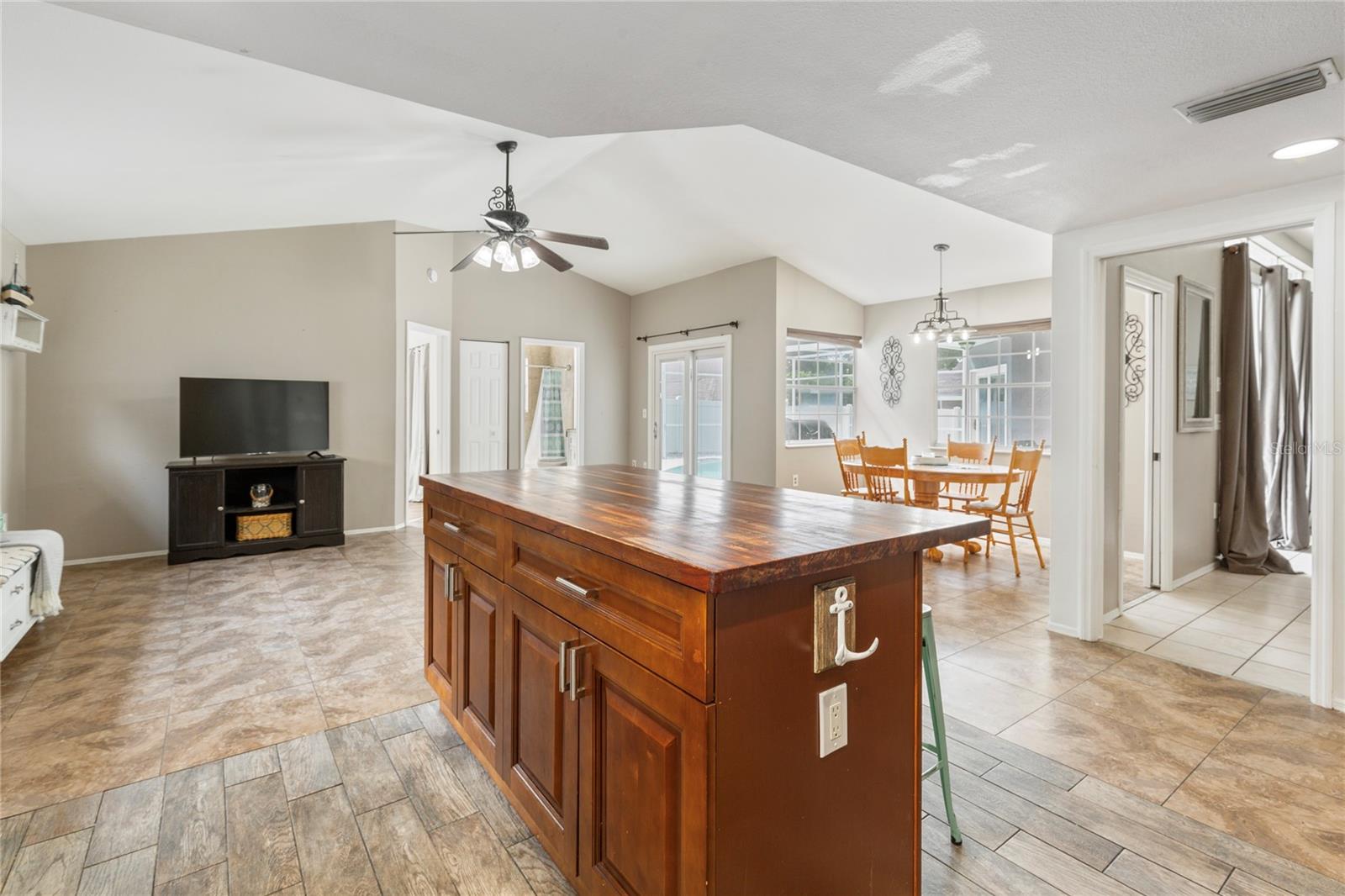 3rd image of 1690 Winners Cir, Tarpon Springs, FL 34689 | MLS# TB8532230